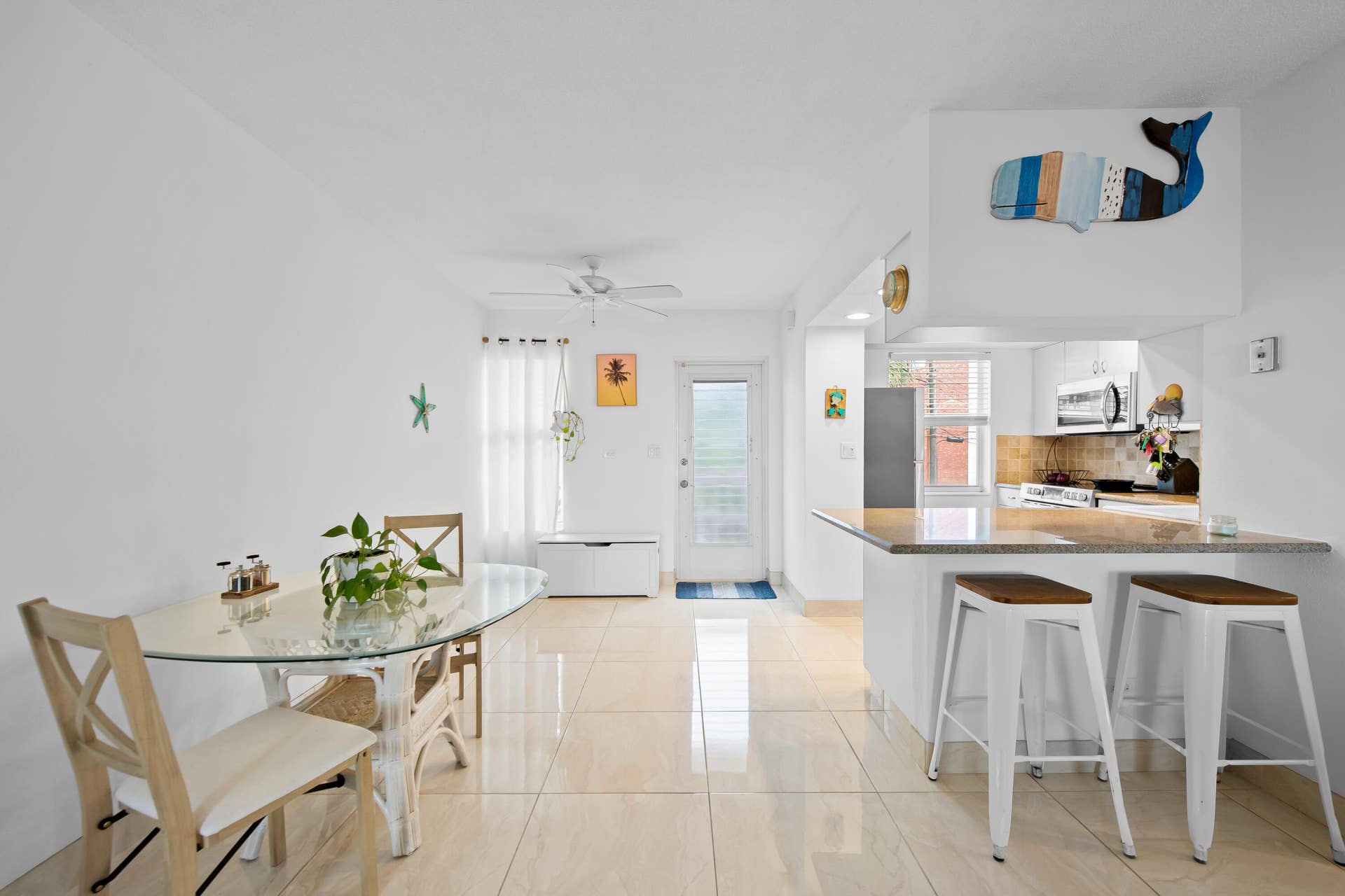 2824 NE 33rd Court, #8, Fort Lauderdale, FL 33306 DSC_6375