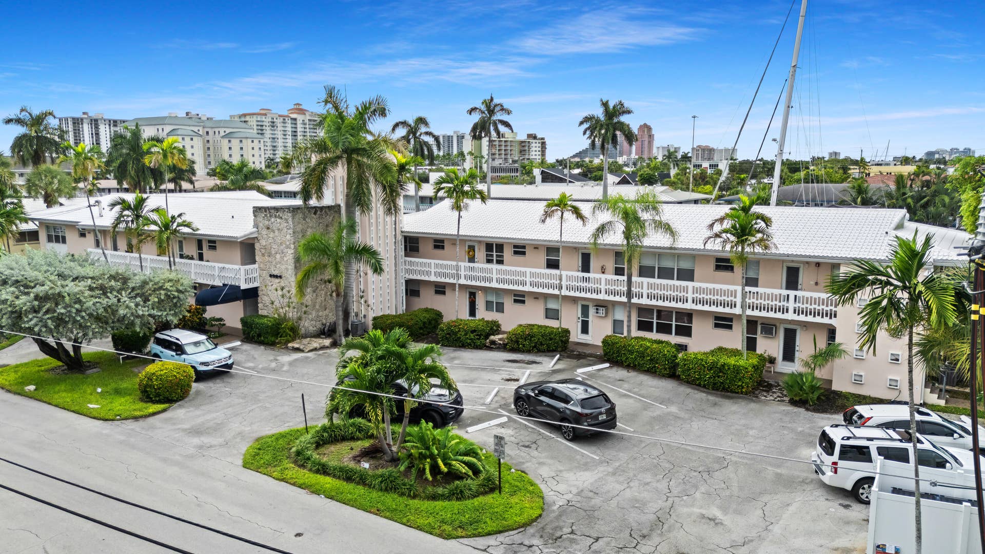 2824 NE 33rd Court, #8, Fort Lauderdale, FL 33306 DJI_20260930094128_0683_D
