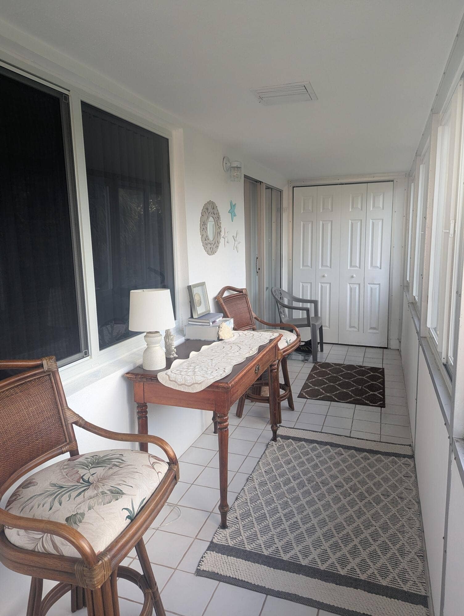 Enclosed Balcony w Extra Storage
