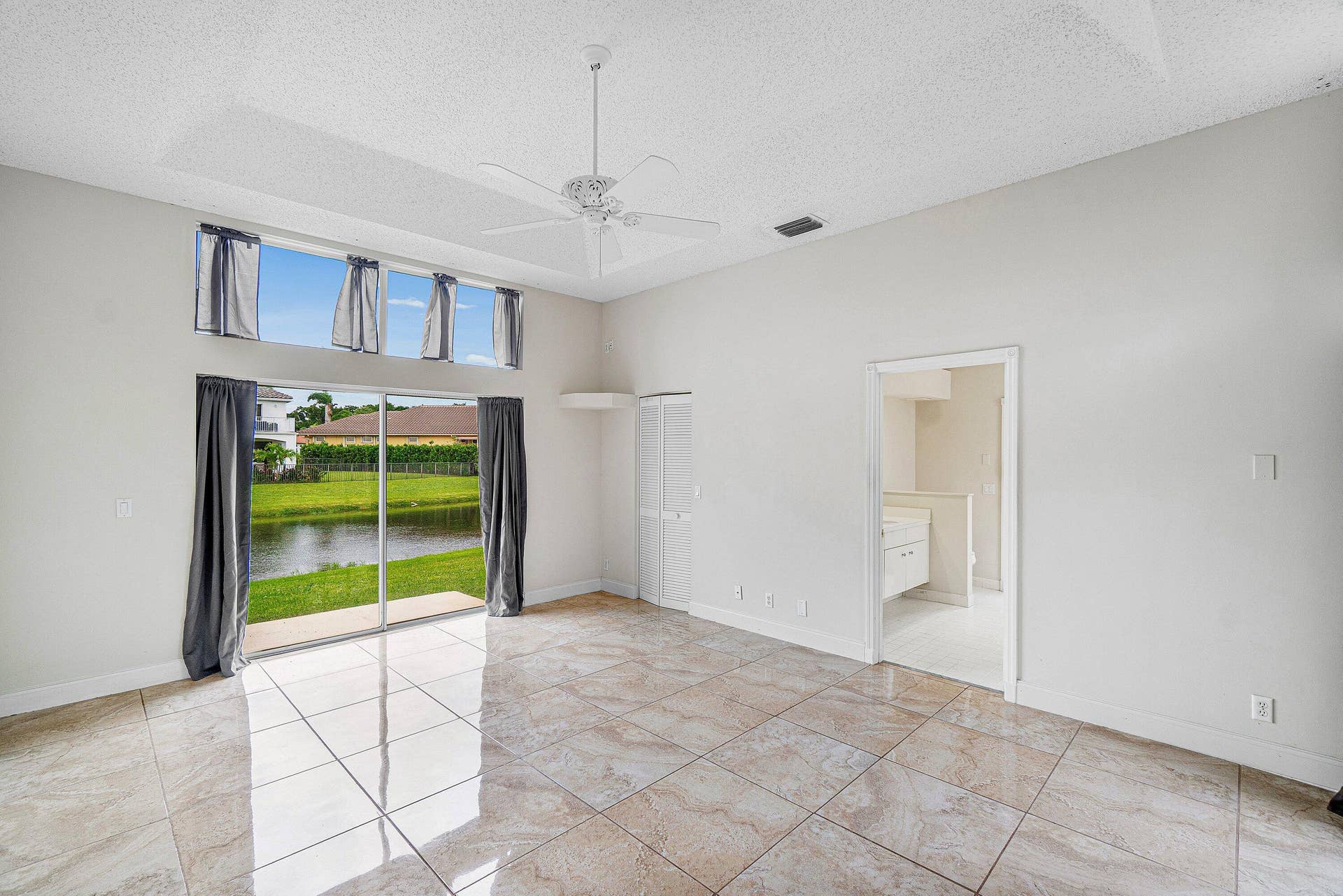 10599 Saint Thomas Drive, Boca Raton, FL 33498 living room