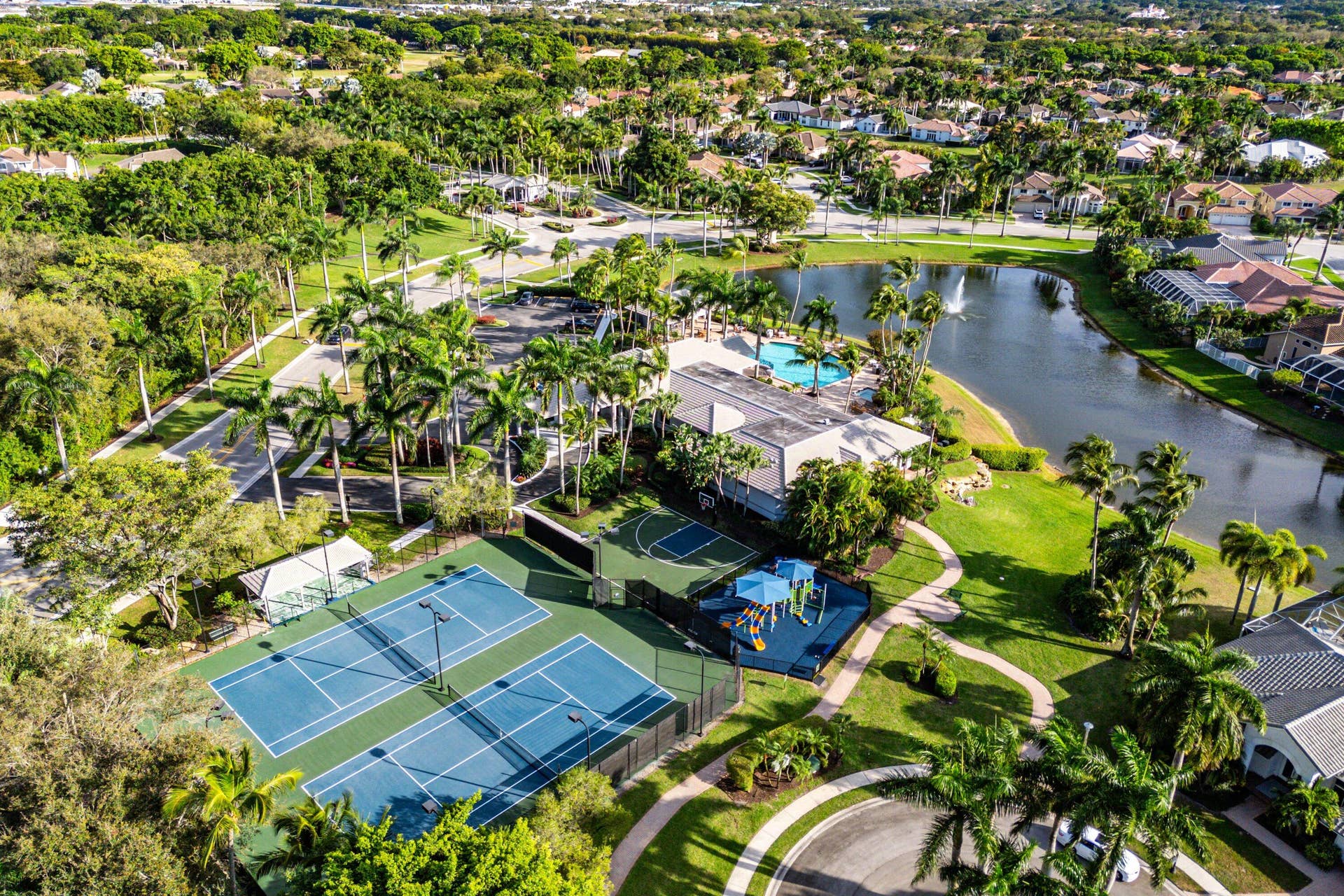 10599 Saint Thomas Drive, Boca Raton, FL 33498 amenities