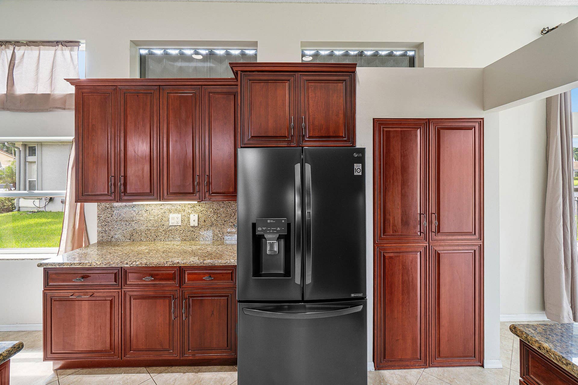 10599 Saint Thomas Drive, Boca Raton, FL 33498 kitchen