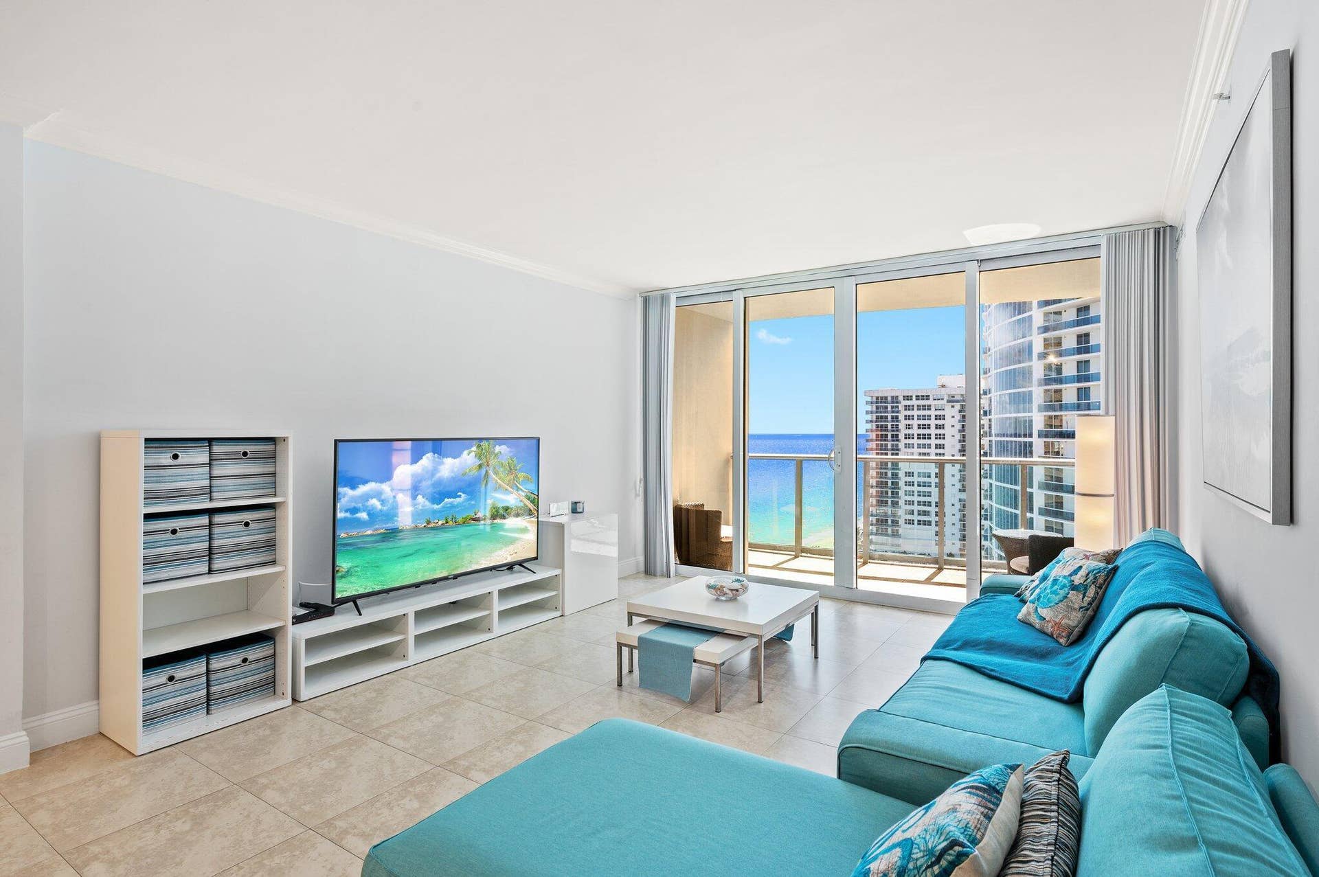 6-web-or-mls-2501-s-ocean-dr-1516