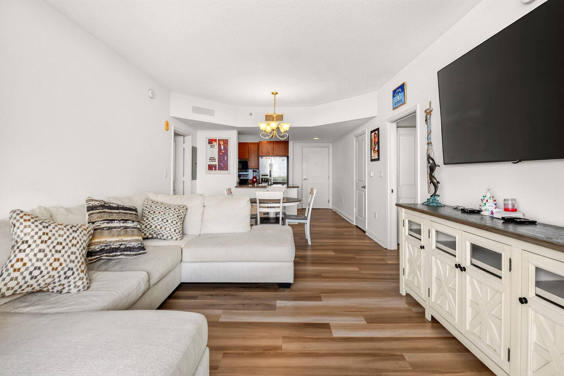 350 N FEDERAL Highway, #813, Boynton Beach, FL 33435 Open Entertaining