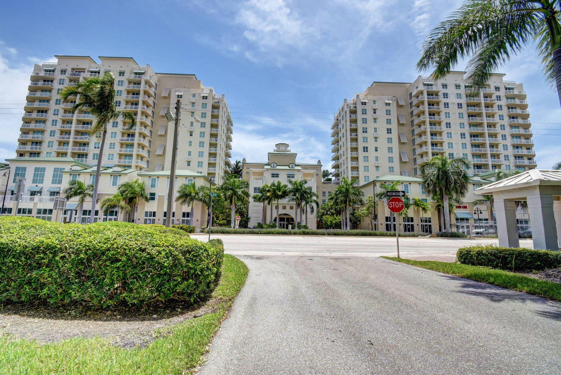 350 N FEDERAL Highway, #813, Boynton Beach, FL 33435 70-web-or-mls-CC (1)