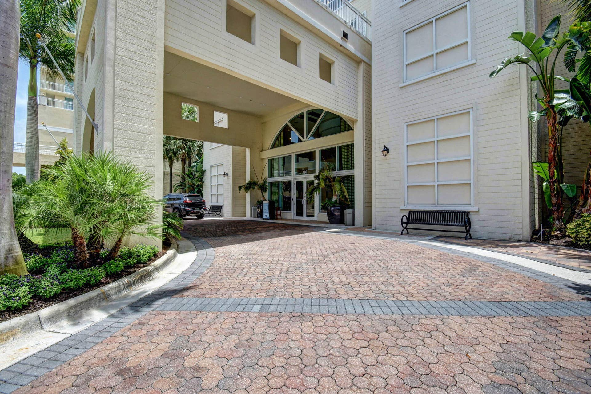 350 N FEDERAL Highway, #813, Boynton Beach, FL 33435 Valet