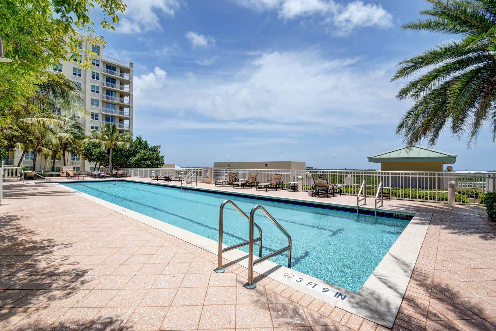 350 N FEDERAL Highway, #813, Boynton Beach, FL 33435 Pool