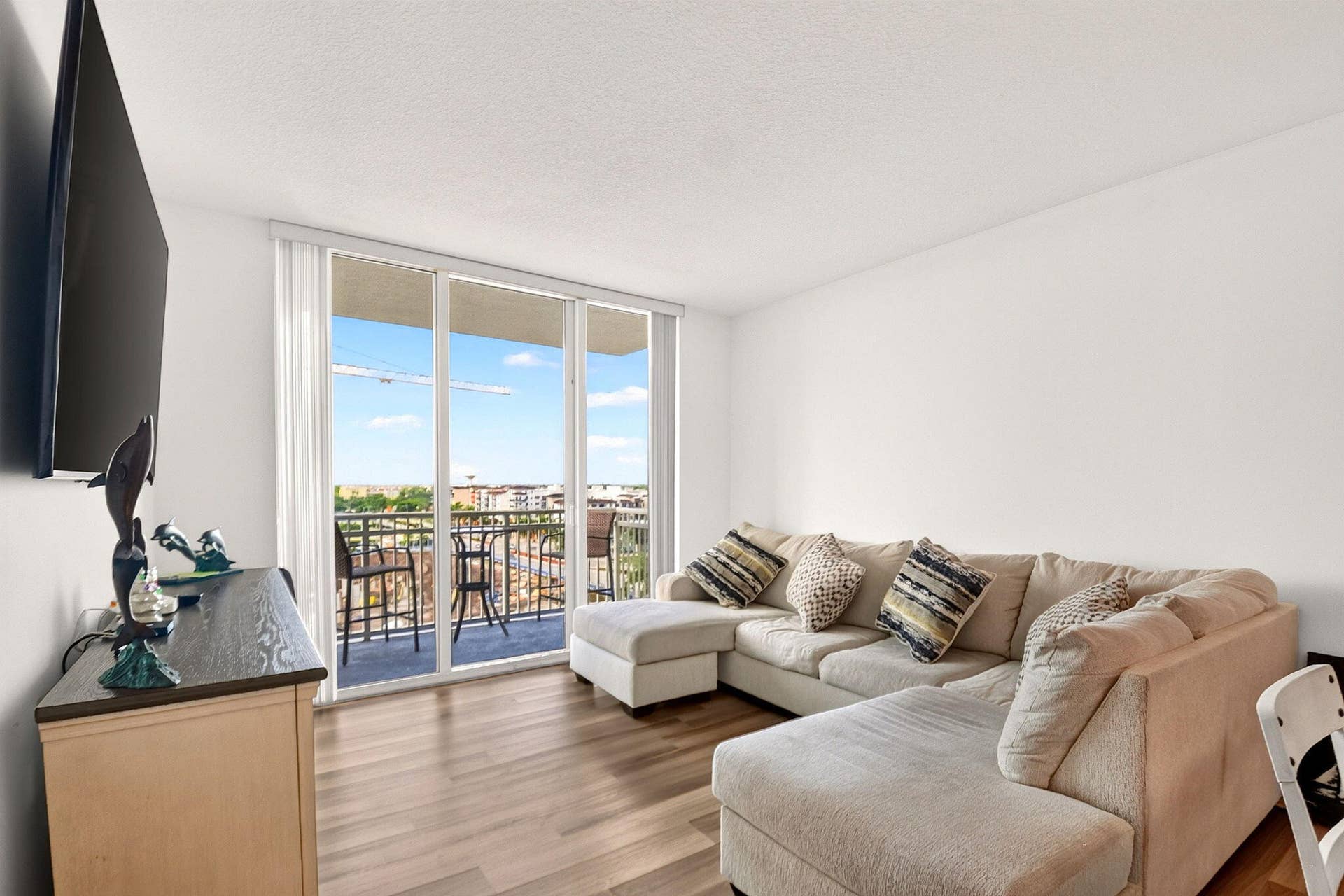 350 N FEDERAL Highway, #813, Boynton Beach, FL 33435 Living Room