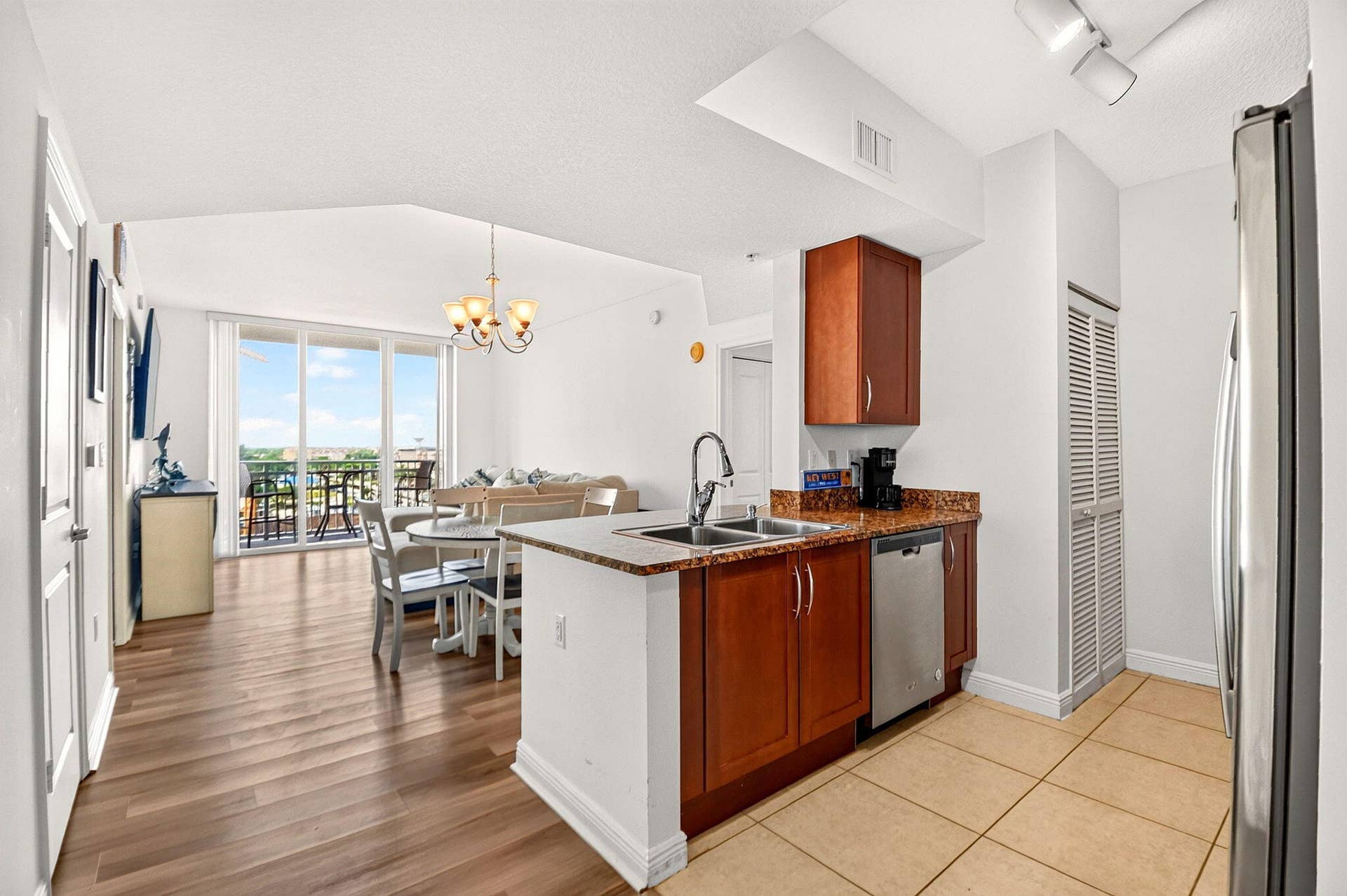 350 N FEDERAL Highway, #813, Boynton Beach, FL 33435 View from Entrance