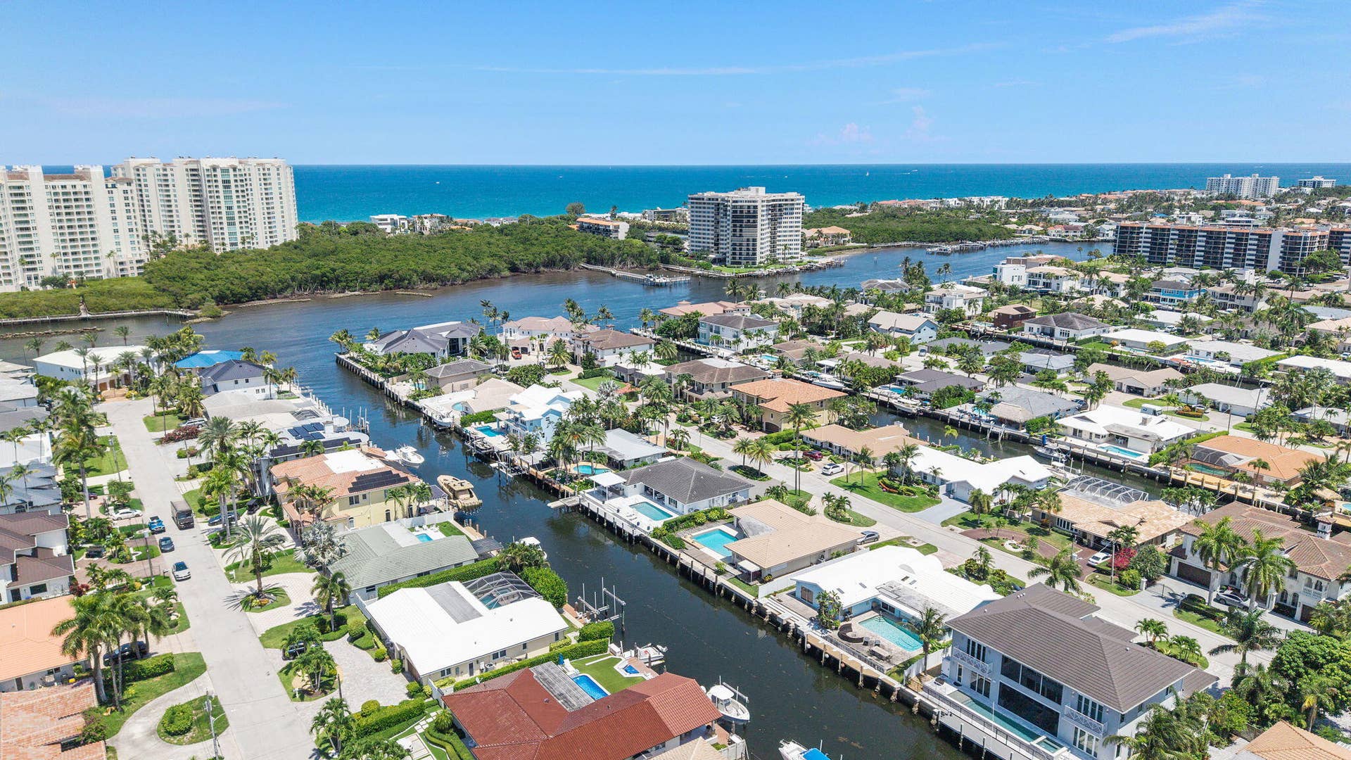 831 Dover Street, Boca Raton, FL 33487 10-web-or-mls-DJI_20260613143305_0757_D