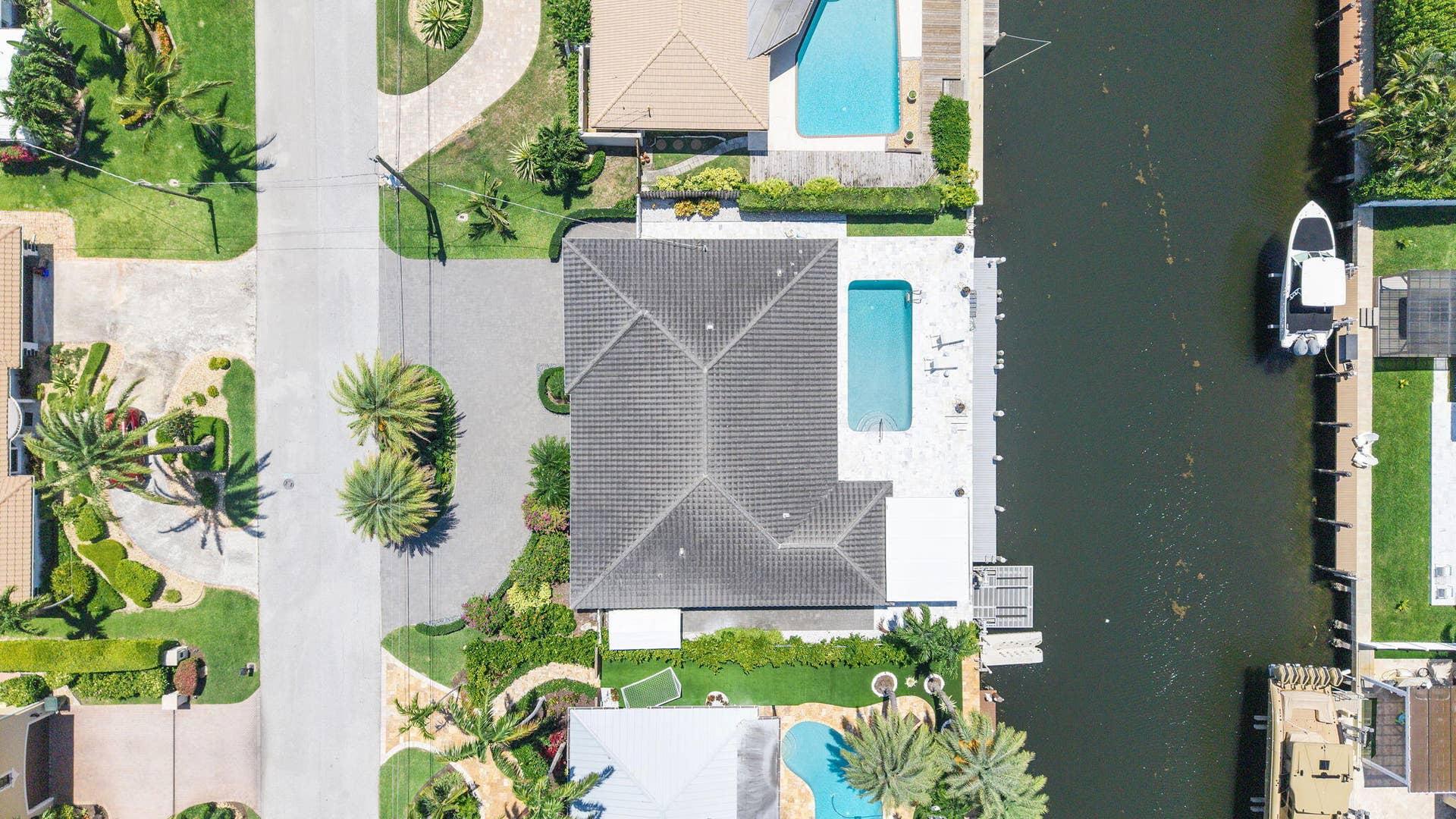 831 Dover Street, Boca Raton, FL 33487 16-web-or-mls-DJI_20260613143418_0766_D