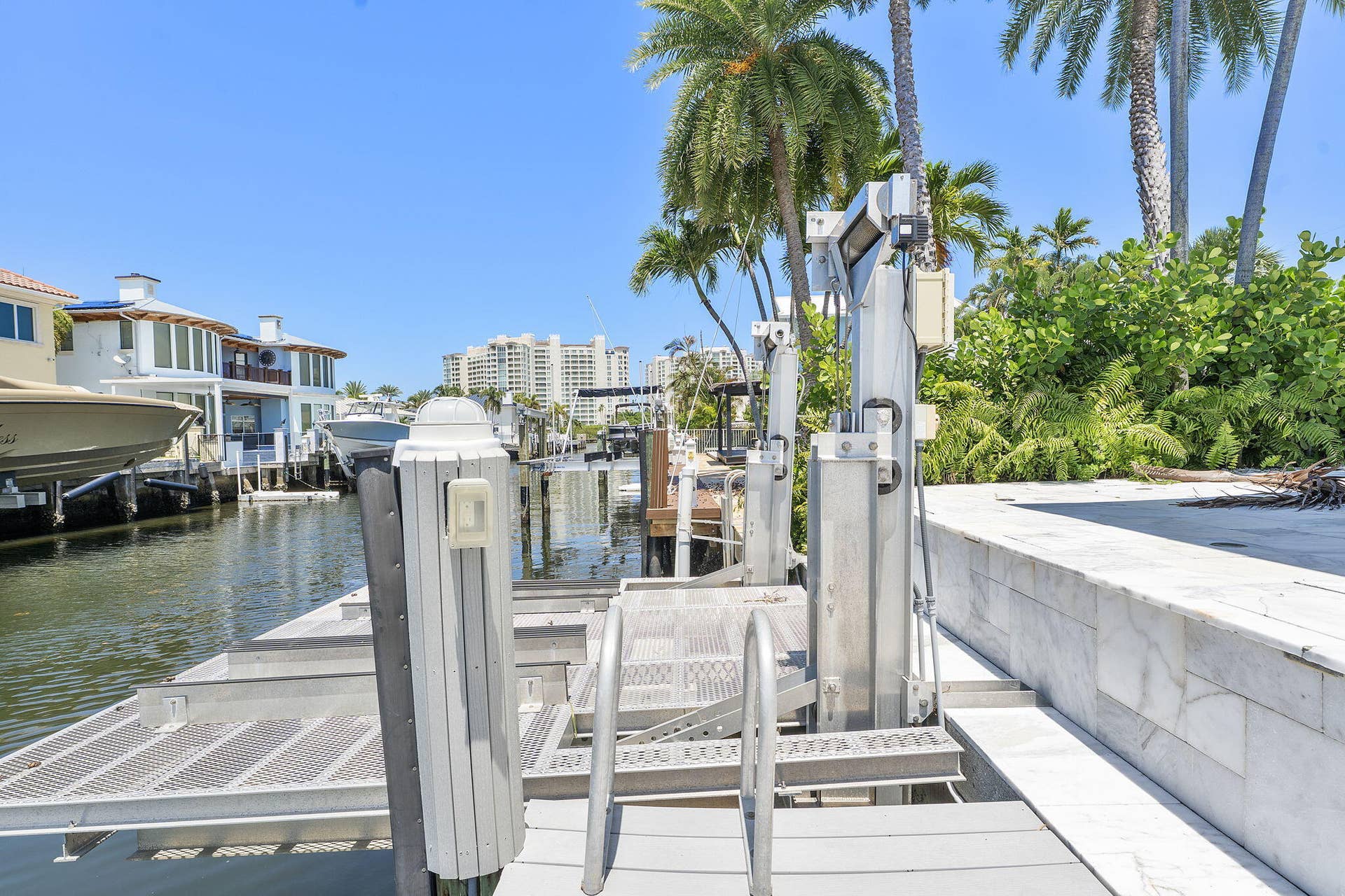 831 Dover Street, Boca Raton, FL 33487 71-web-or-mls-DSC09146