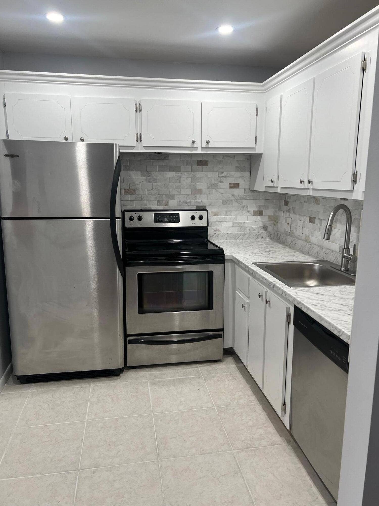 359 PRESTON I, #359, Boca Raton, FL 33434 Kitchen