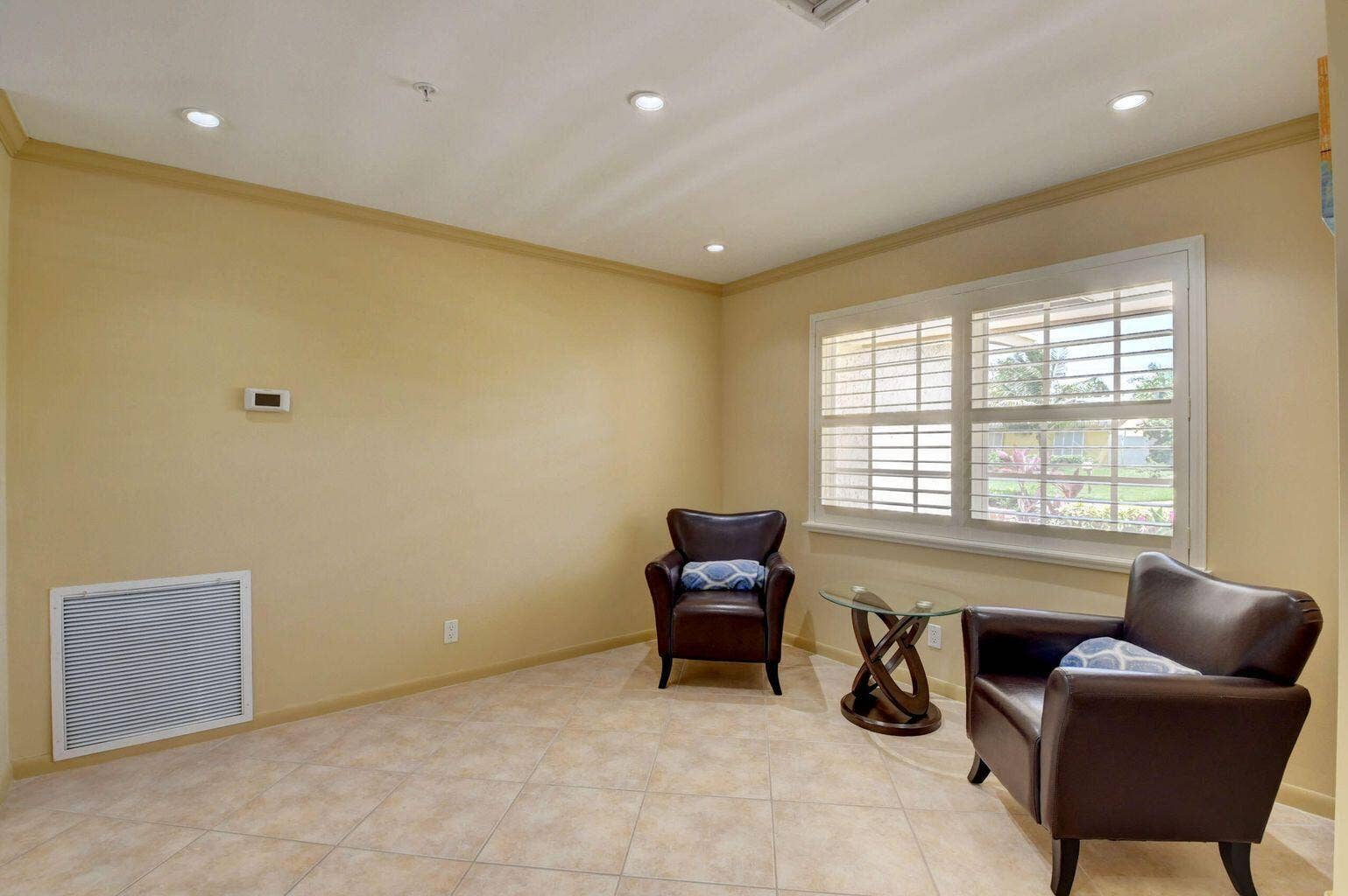 1086 SW 28th Avenue, Boynton Beach, FL 33426 3