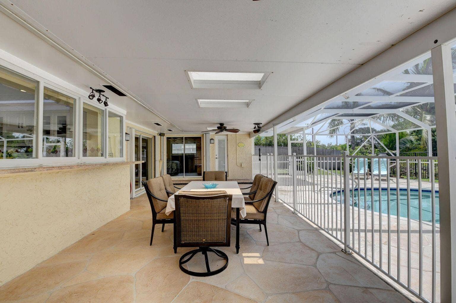 1086 SW 28th Avenue, Boynton Beach, FL 33426 21