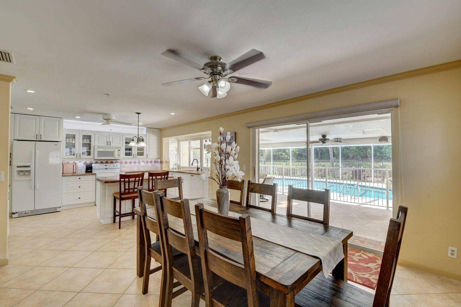 1086 SW 28th Avenue, Boynton Beach, FL 33426 8a