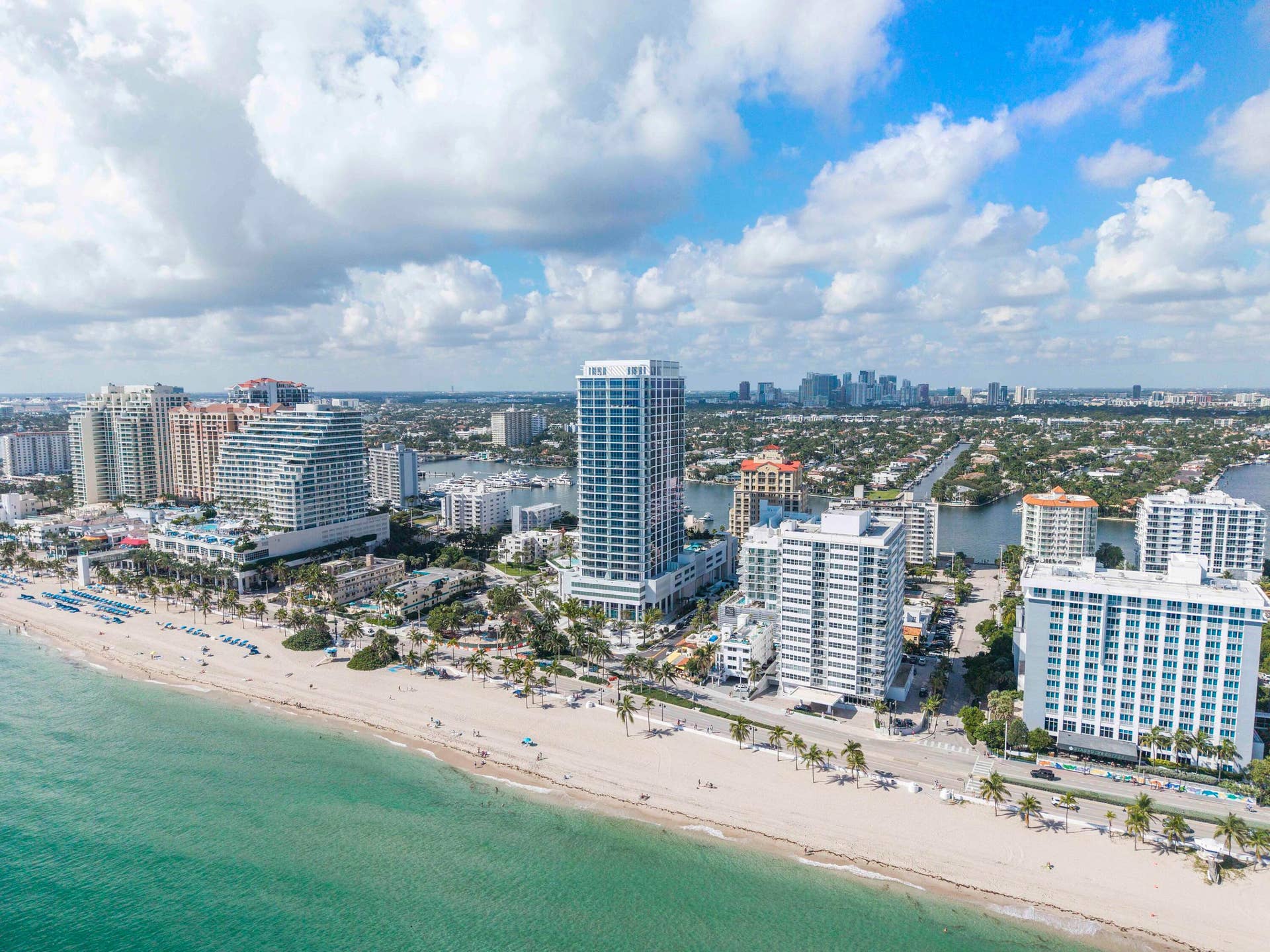 151 N Seabreeze Blvd u1703_016