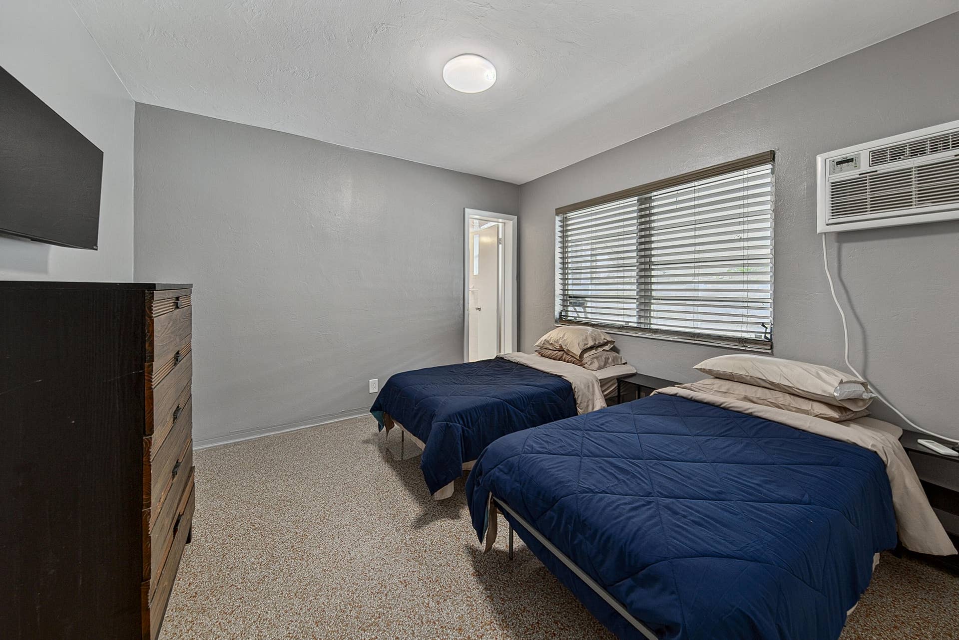 2312 NE 4th Street, Pompano Beach, FL 33062 evans-52