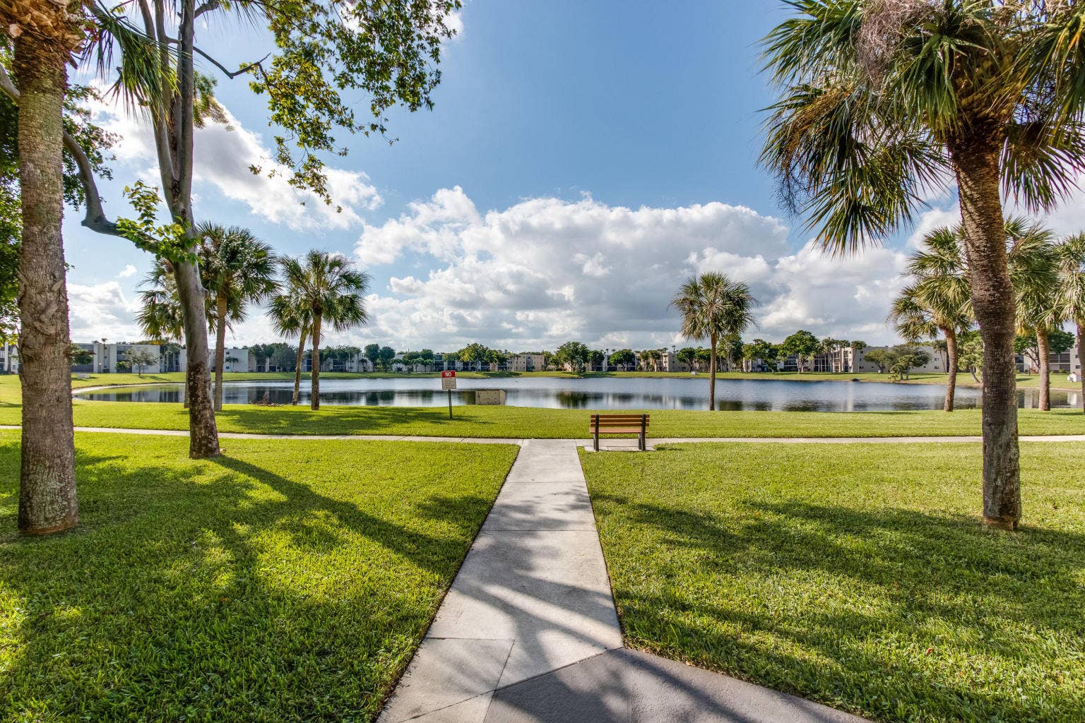 5130 Las Verdes Circle, #121, Delray Beach, FL 33484 LV Lake1