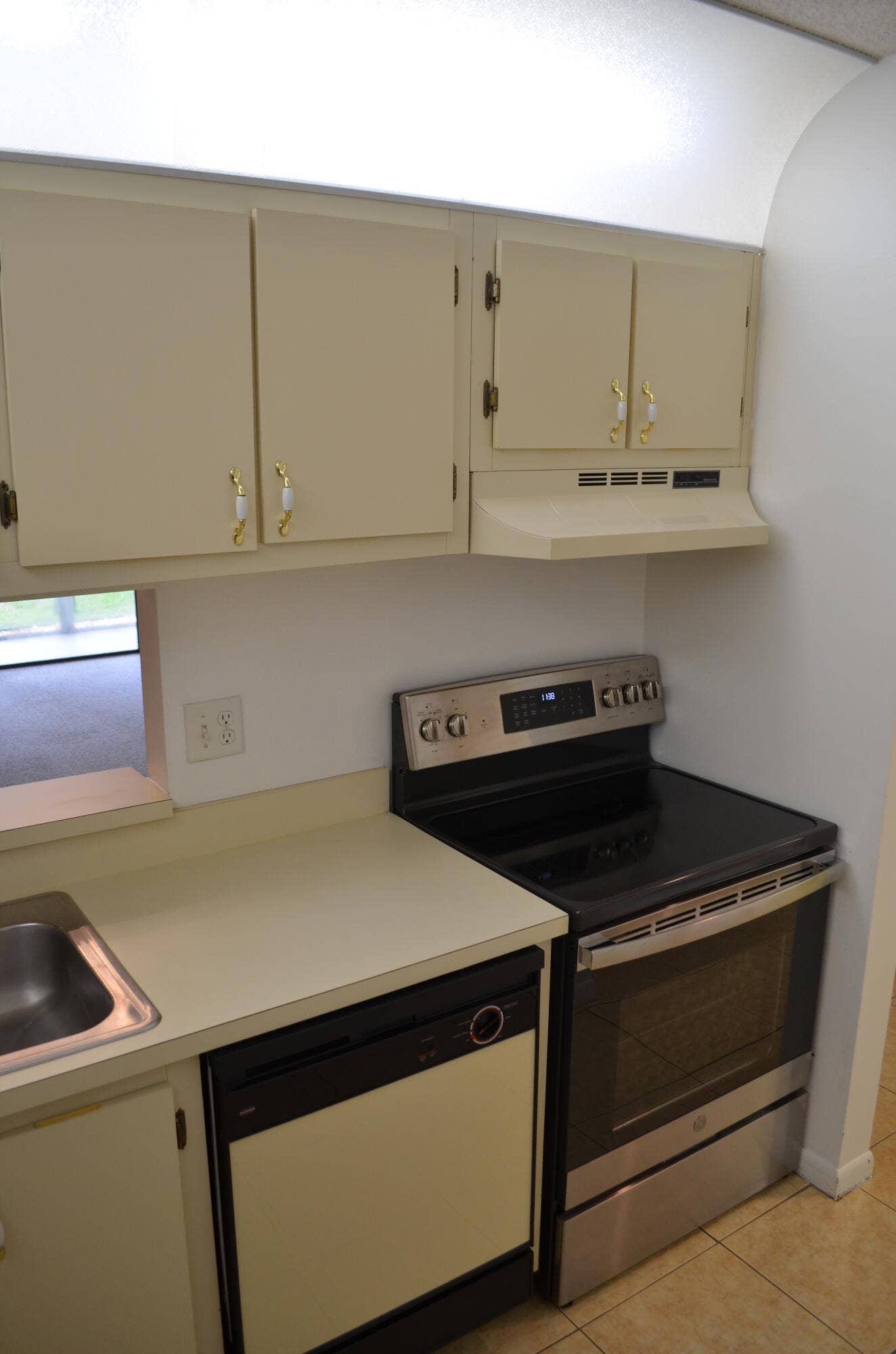 5130 Las Verdes Circle, #121, Delray Beach, FL 33484 Borden 121 2026-10-02 025