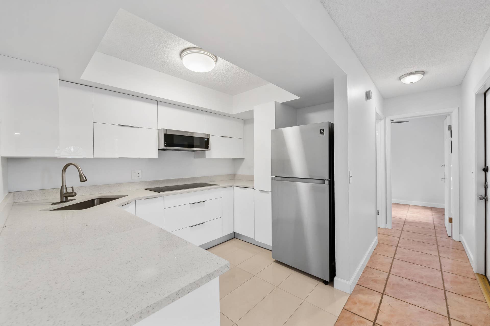 3770 VILLAGE Drive, #B, Delray Beach, FL 33445 DSC_7152
