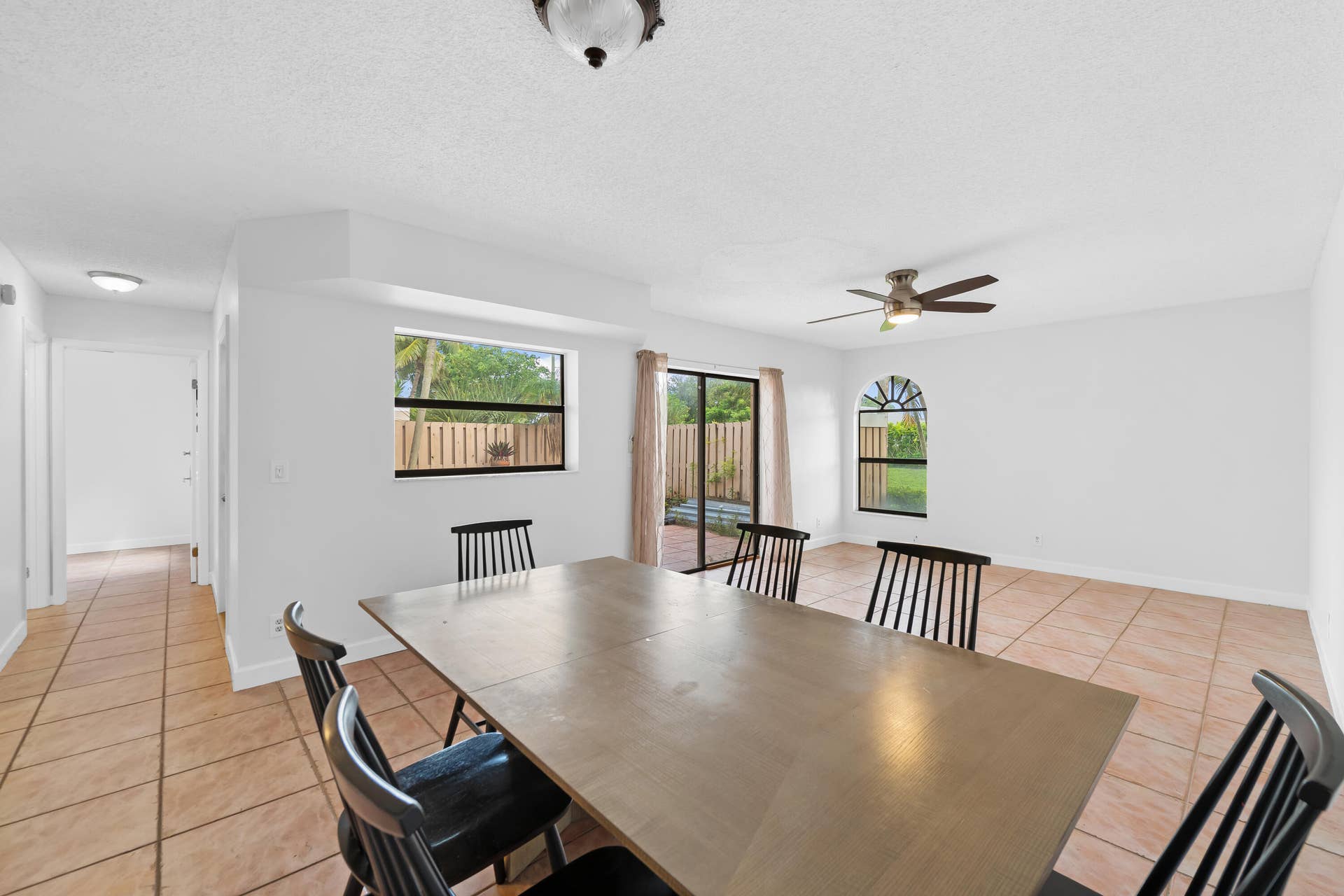 3770 VILLAGE Drive, #B, Delray Beach, FL 33445 DSC_7161