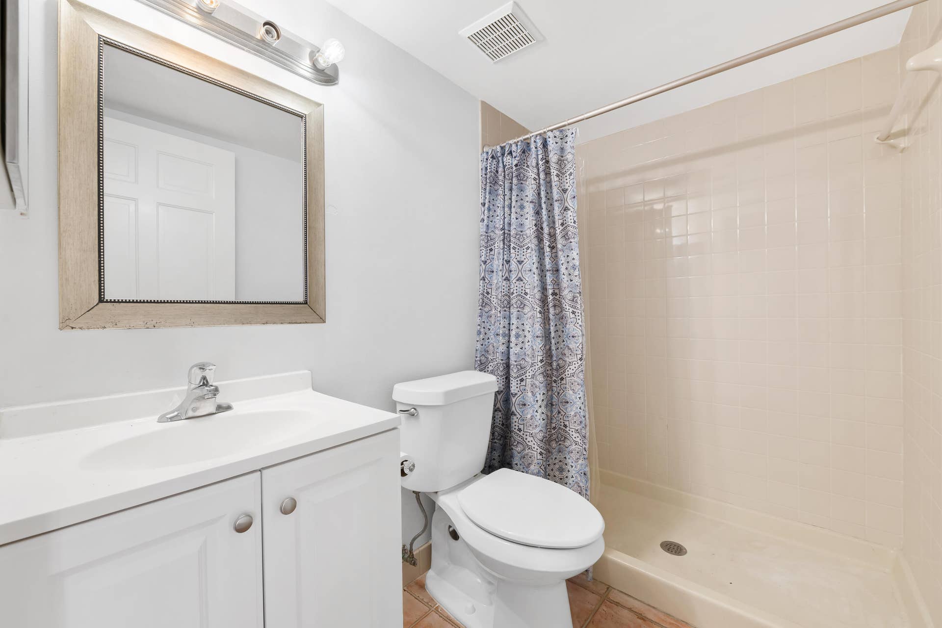 3770 VILLAGE Drive, #B, Delray Beach, FL 33445 DSC_7143