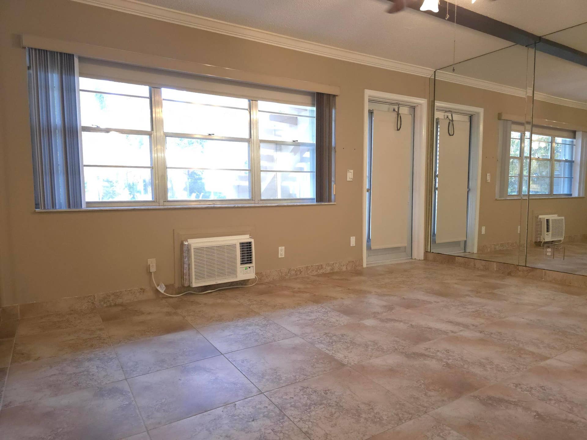 57 CAMDEN C, West Palm Beach, FL 33417 01