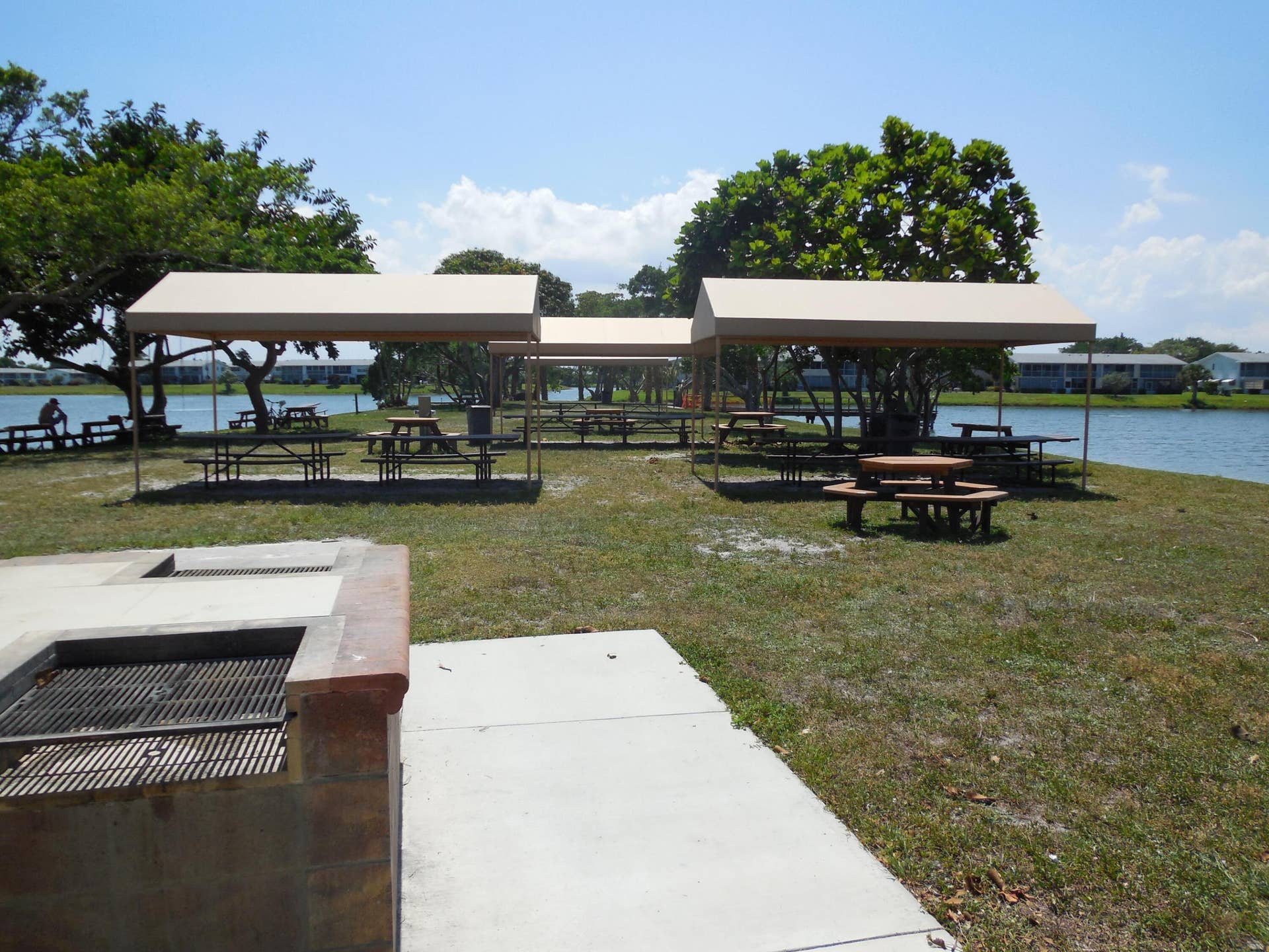 57 CAMDEN C, West Palm Beach, FL 33417 95 Picnic Area