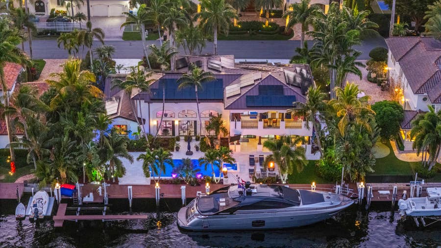 Property photo for 210 NURMI Drive, Fort Lauderdale, FL