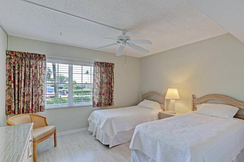 GUEST BED