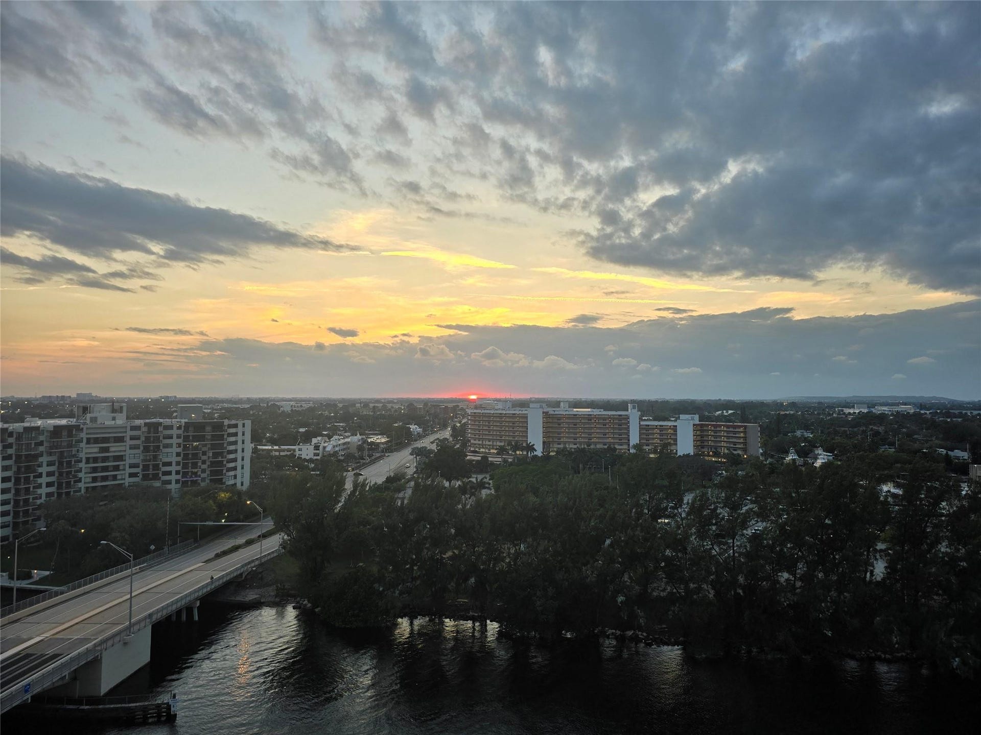 1401 N RIVERSIDE Drive, #405, Pompano Beach, Pompano Beach, FL 33062 Photo 2