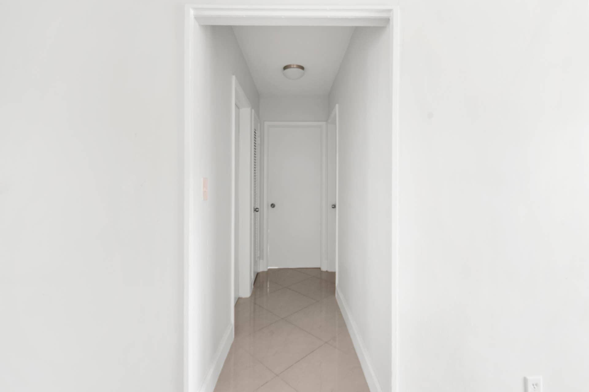 477 NE 35TH Street, Boca Raton, Boca Raton, FL 33431 Hallway
