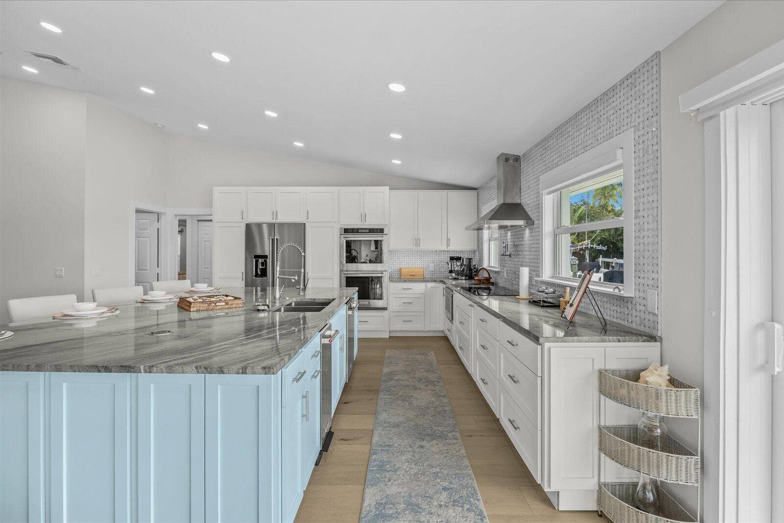 122 Queen Frederika Court, Hutchinson Island, FL 34949 Kitchen