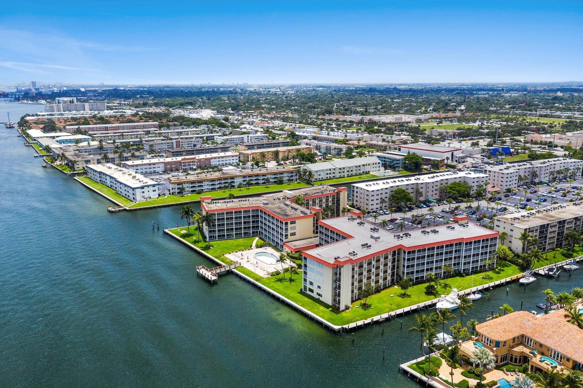 100 PARADISE HARBOUR Boulevard, #202, North Palm Beach, FL 33408 016-100ParadiseHarbourBoulevard-NorthPal