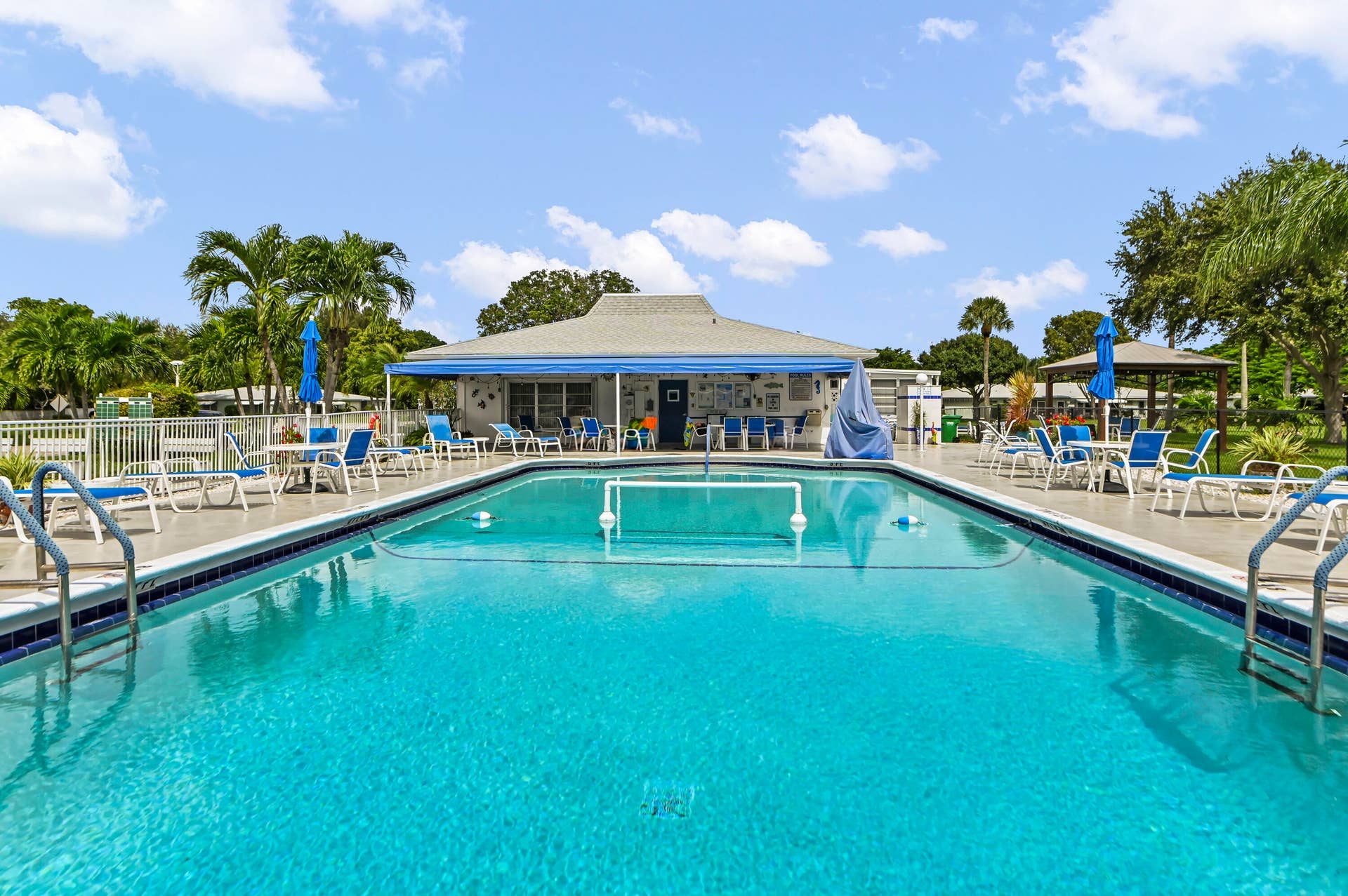 120 HIGH POINT Boulevard, #C, Delray Beach, FL 33445 26 Pool 01