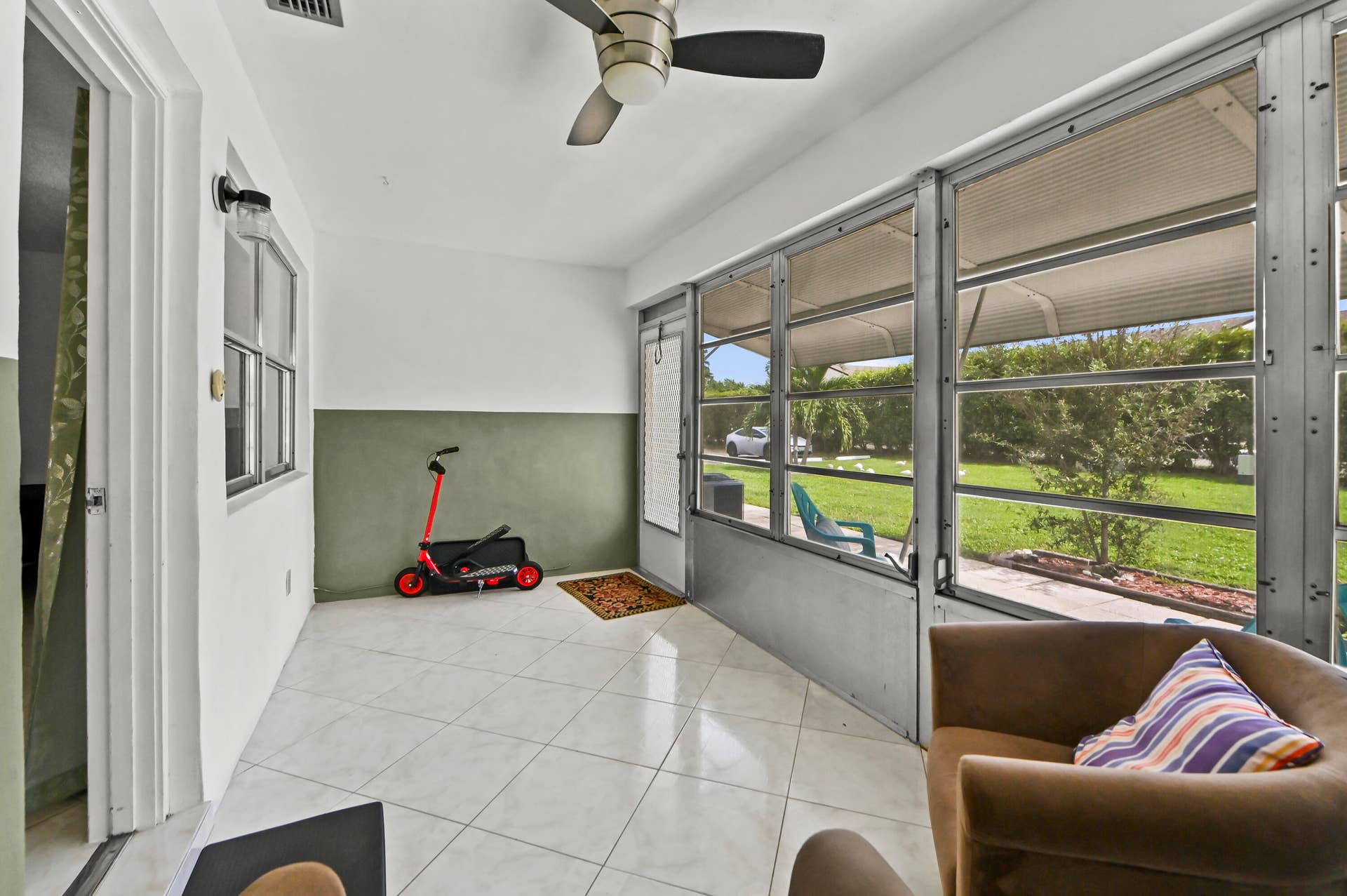 120 HIGH POINT Boulevard, #C, Delray Beach, FL 33445 24 sunroom 02
