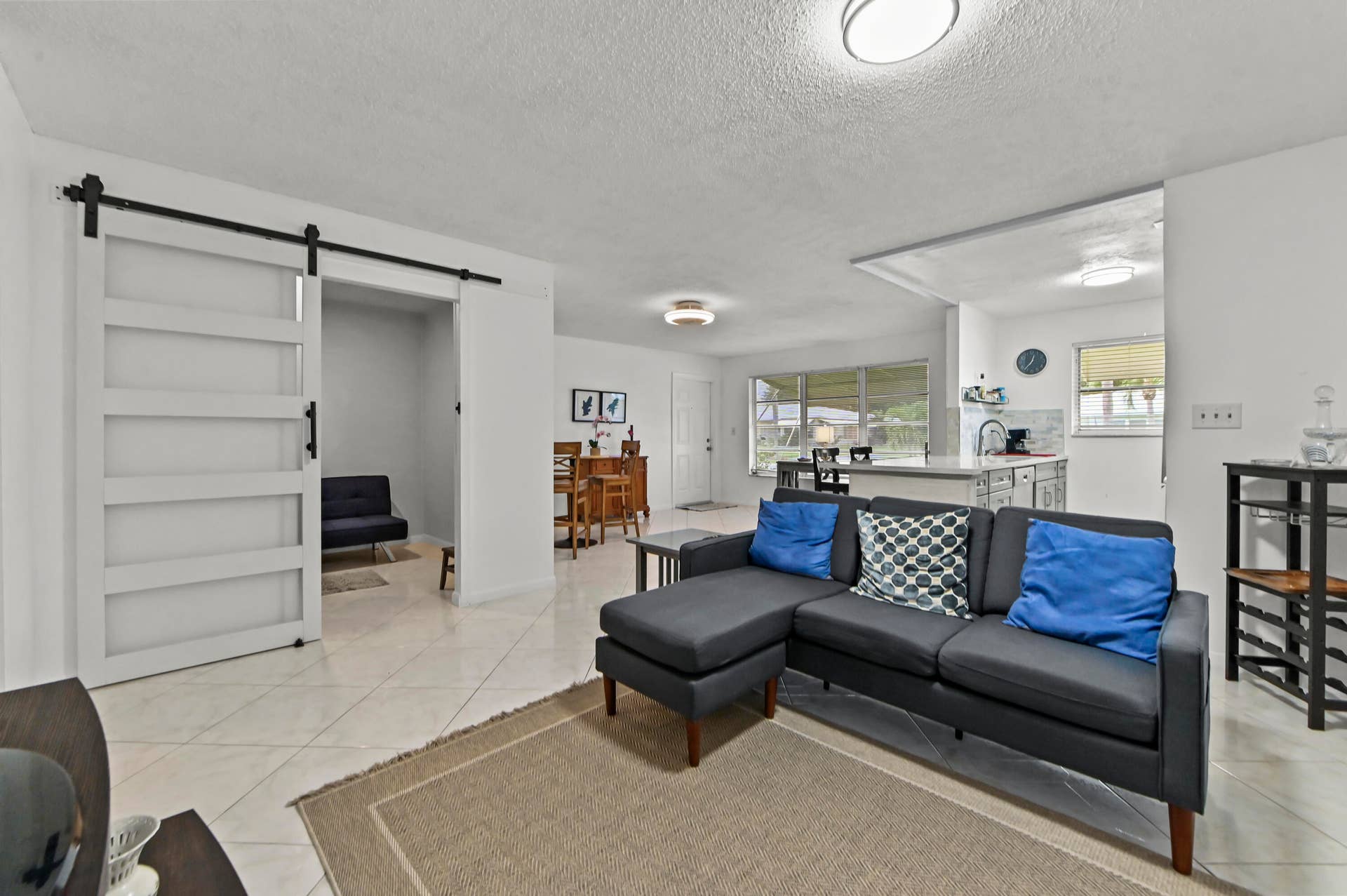120 HIGH POINT Boulevard, #C, Delray Beach, FL 33445 13 Living room 07