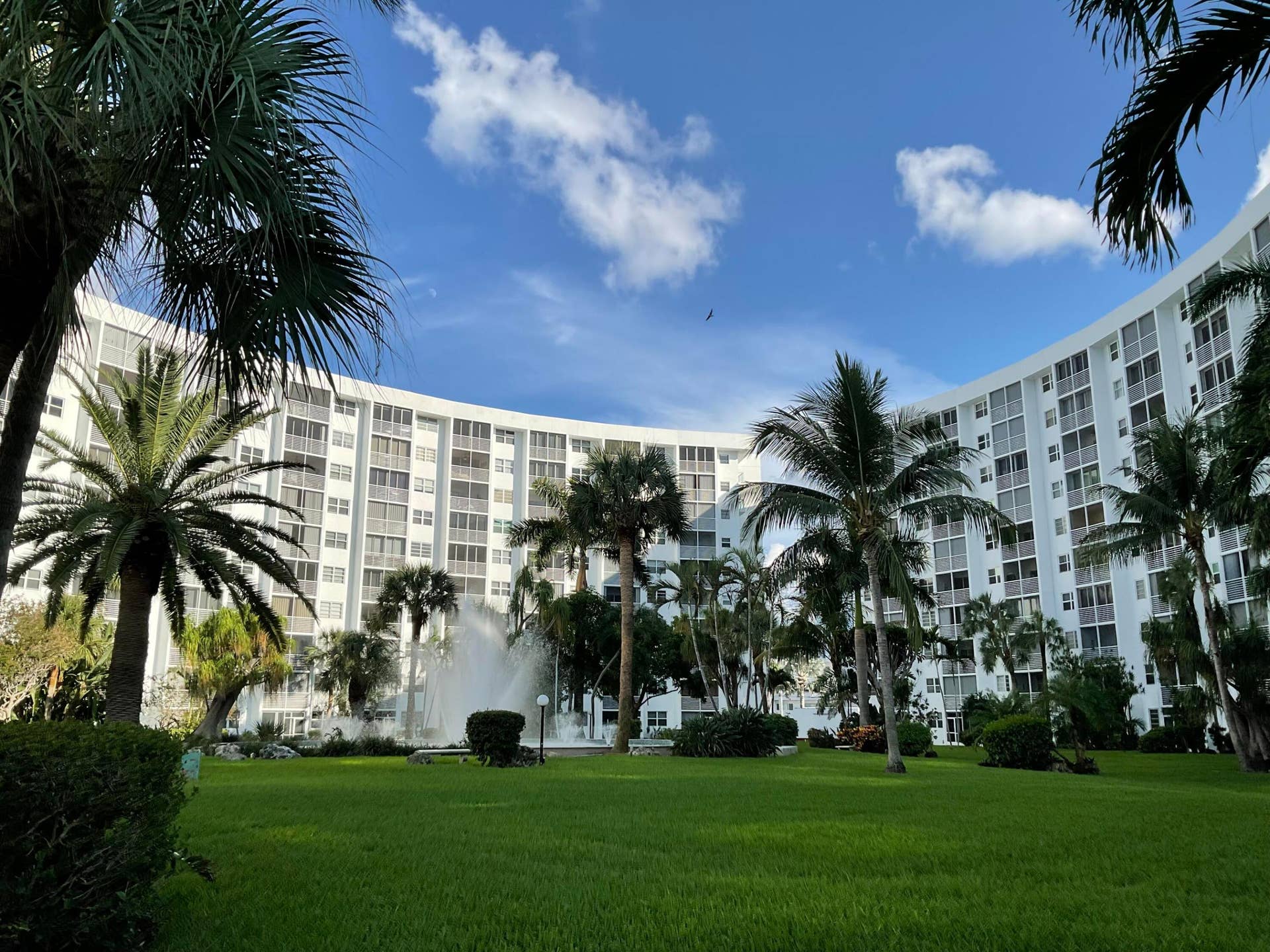 2731 NE 14th Street Causeway, #307, Pompano Beach, FL 33062 IMG_3218
