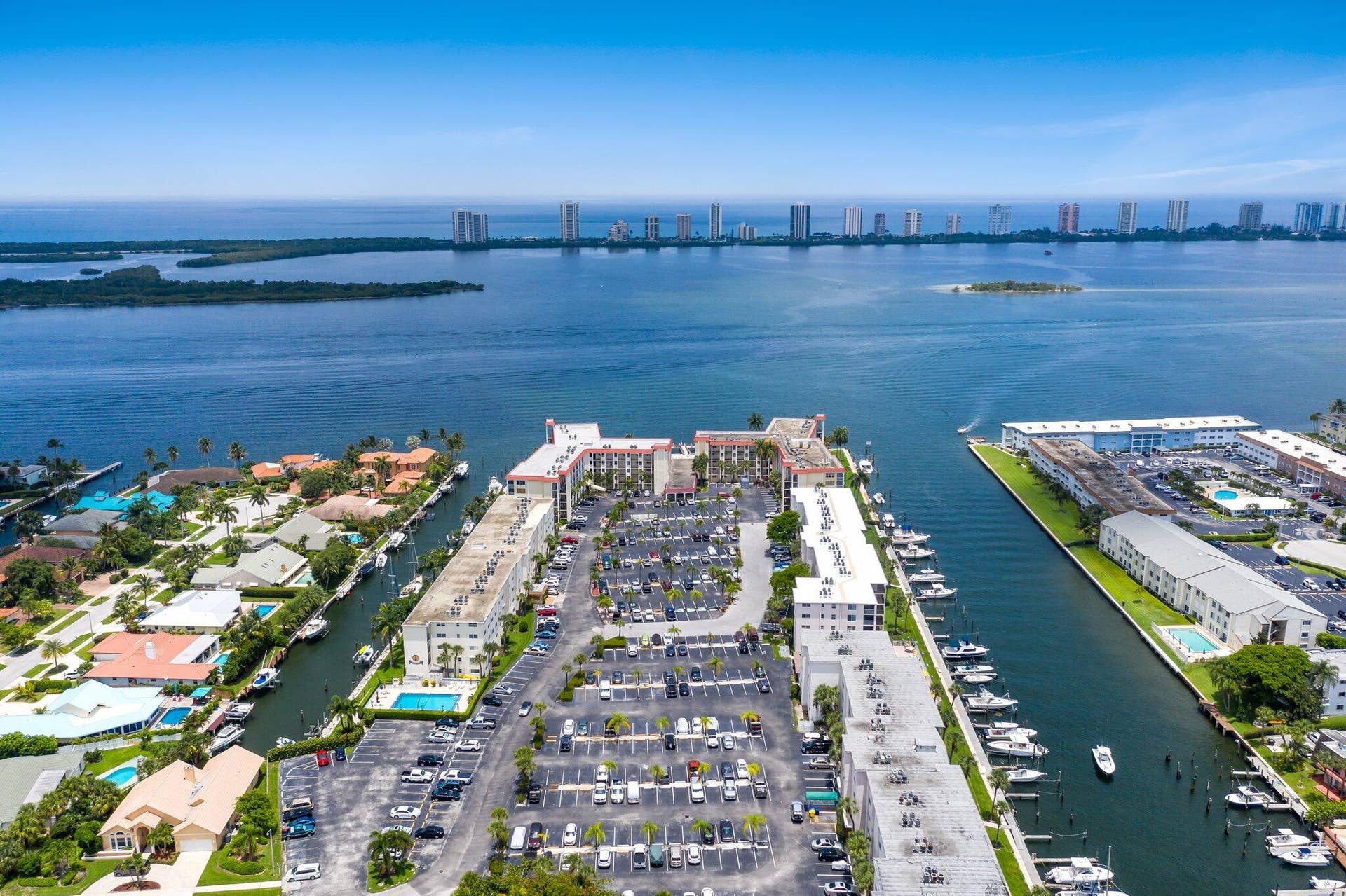 100 PARADISE HARBOUR Boulevard, #202, North Palm Beach, North Palm Beach, FL 33408 020-100ParadiseHarbourBoulevard-NorthPal