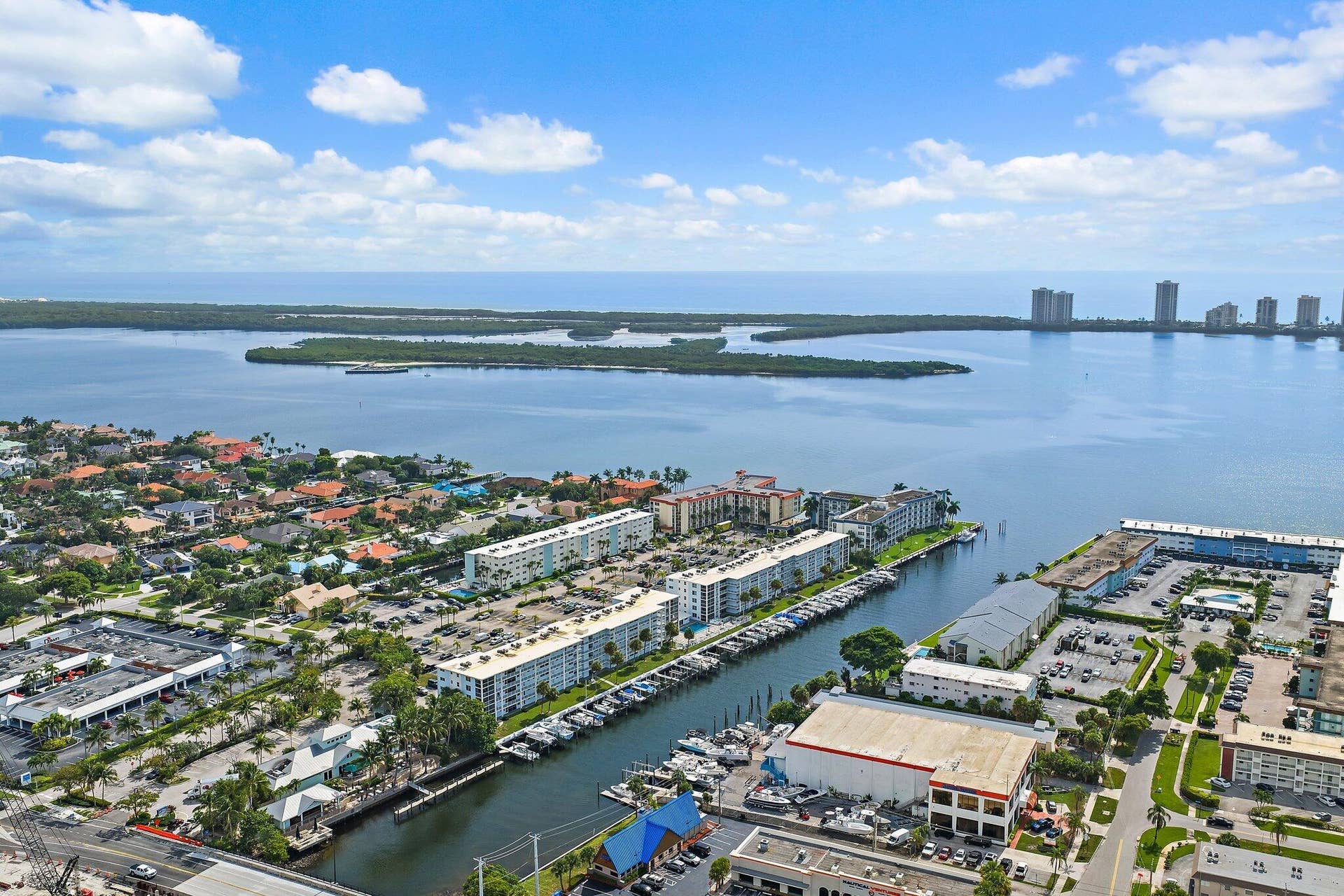 100 PARADISE HARBOUR Boulevard, #202, North Palm Beach, North Palm Beach, FL 33408 004-100ParadiseHarbourBoulevard-NorthPal