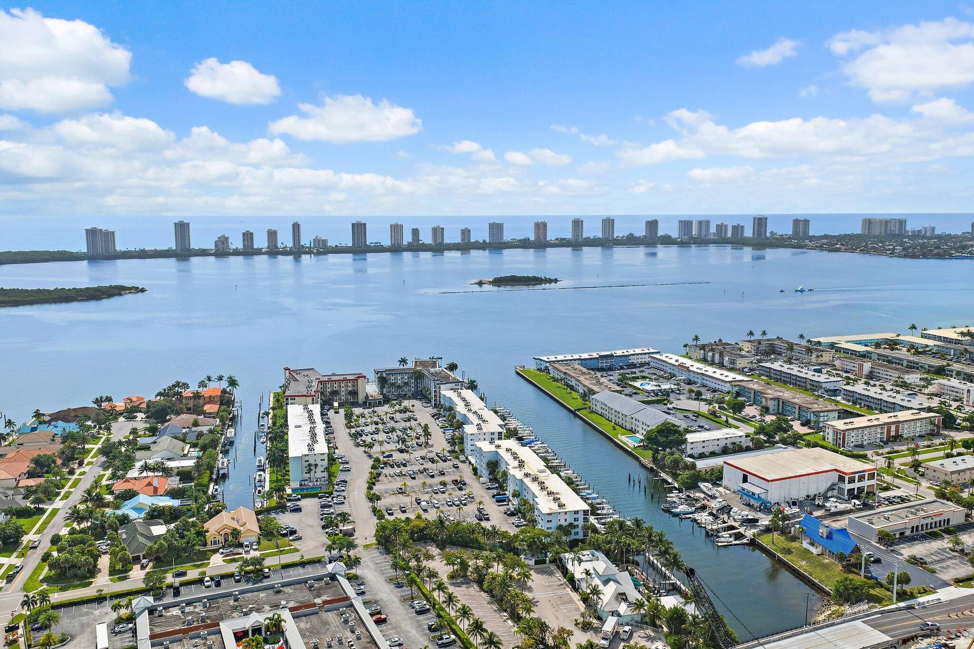 100 PARADISE HARBOUR Boulevard, #202, North Palm Beach, North Palm Beach, FL 33408 002-100ParadiseHarbourBoulevard-NorthPal