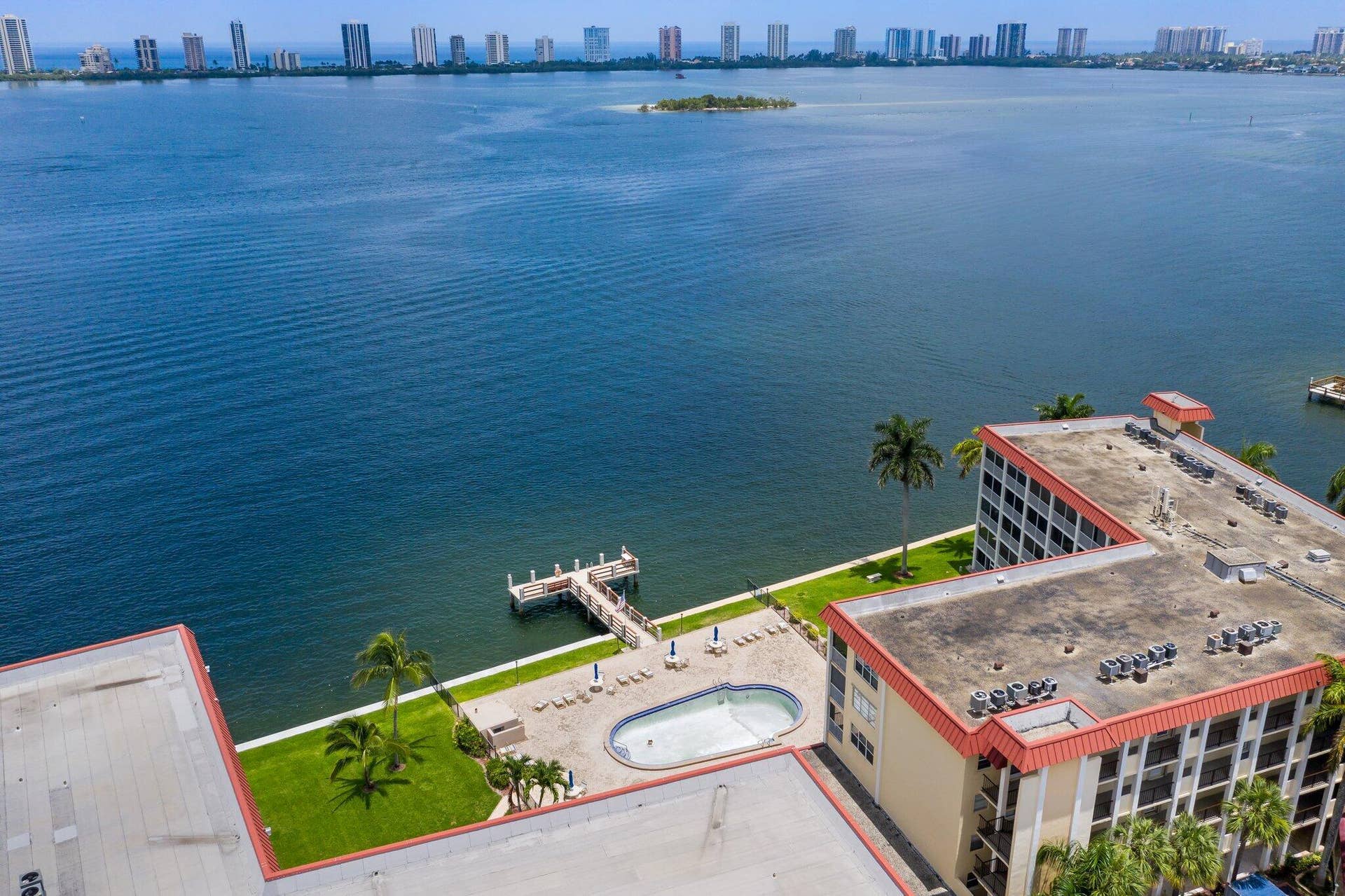 100 PARADISE HARBOUR Boulevard, #202, North Palm Beach, North Palm Beach, FL 33408 022-100ParadiseHarbourBoulevard-NorthPal