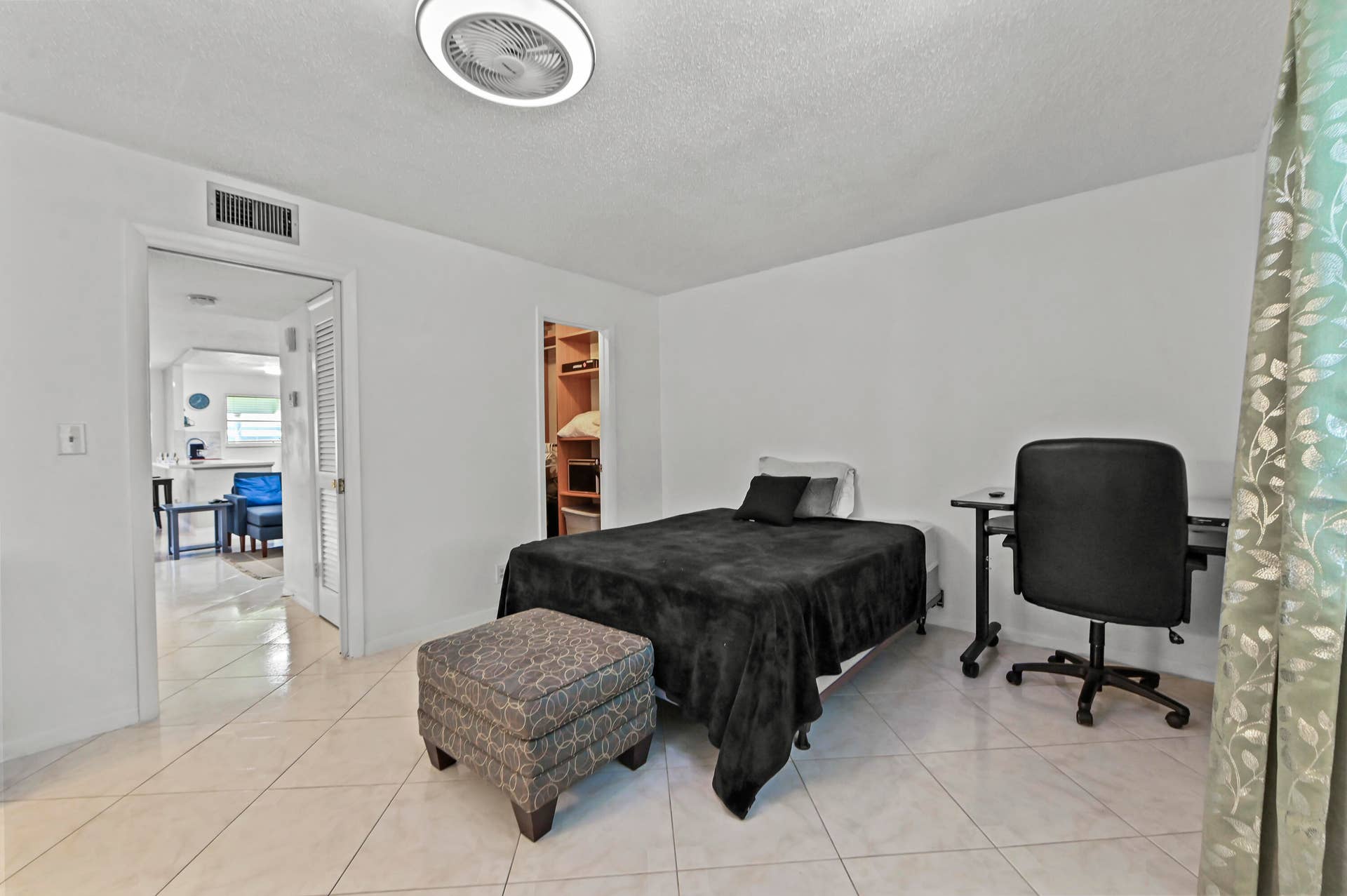 120 HIGH POINT Boulevard, #C, Delray Beach, FL 33445 18 Bedroom 03