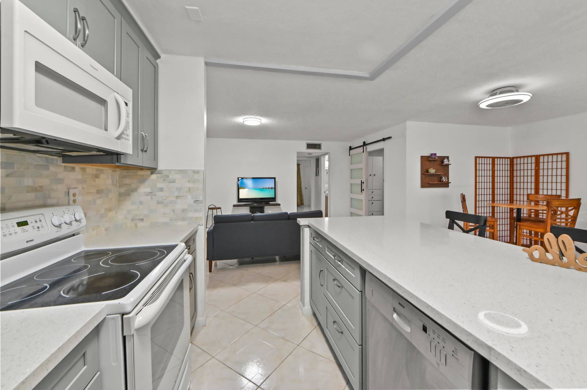 120 HIGH POINT Boulevard, #C, Delray Beach, FL 33445 15 Kitchen 02