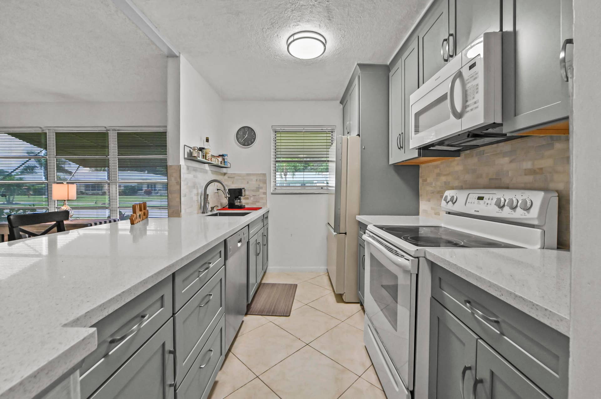 120 HIGH POINT Boulevard, #C, Delray Beach, FL 33445 14 Kitchen 01