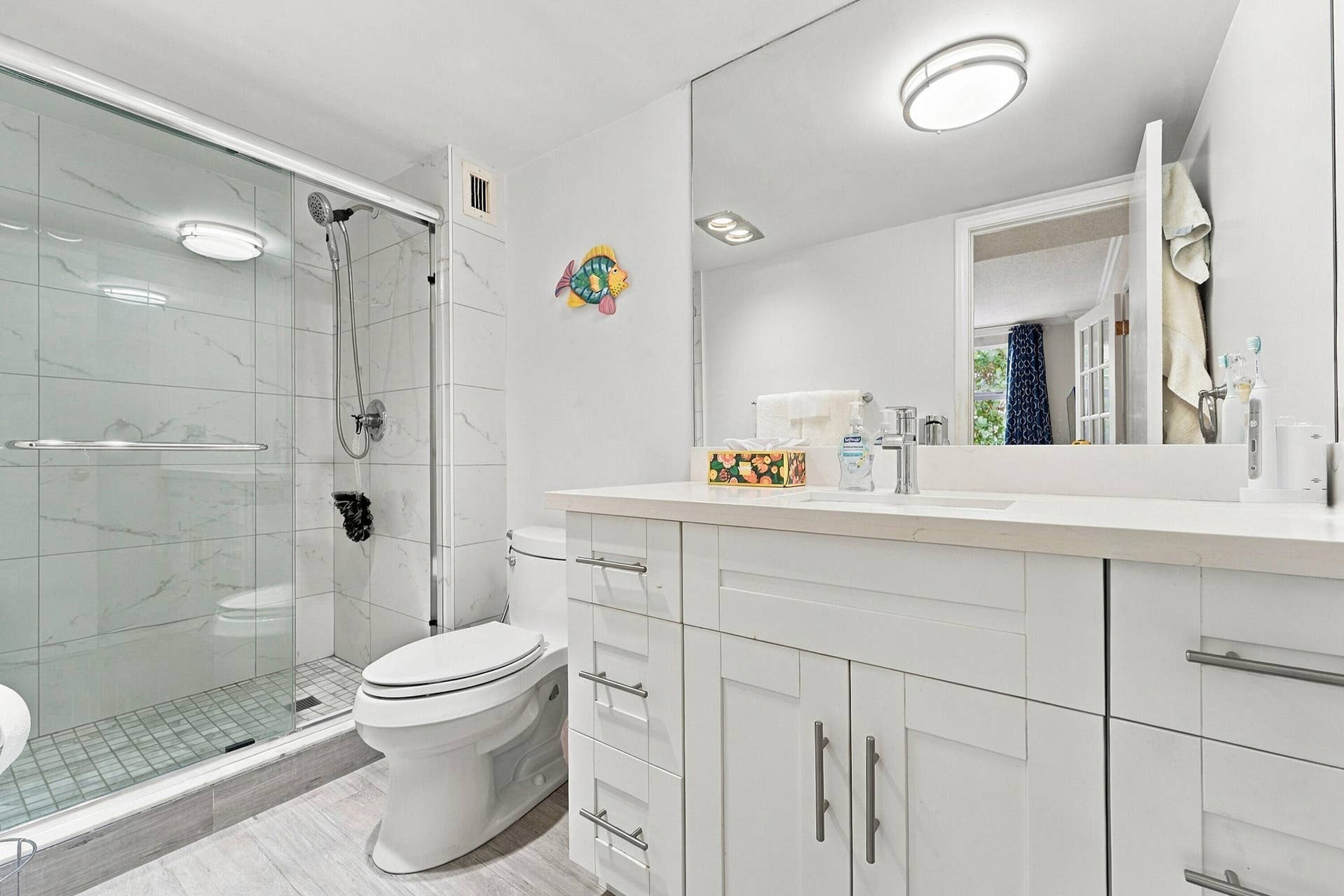 Spacious bathroom