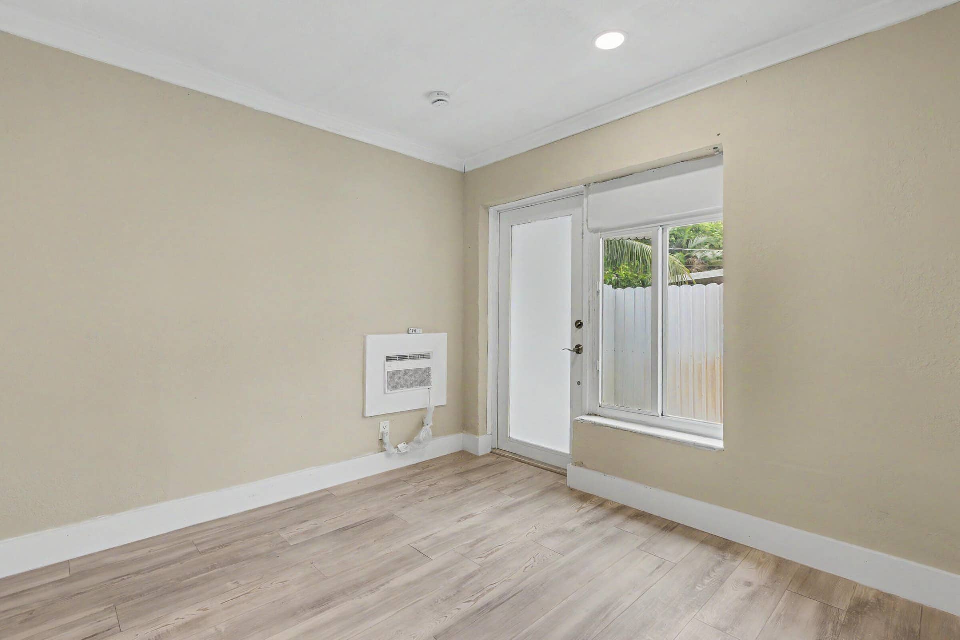 6320 ADAMS Street, Hollywood, FL 33023 6320-30
