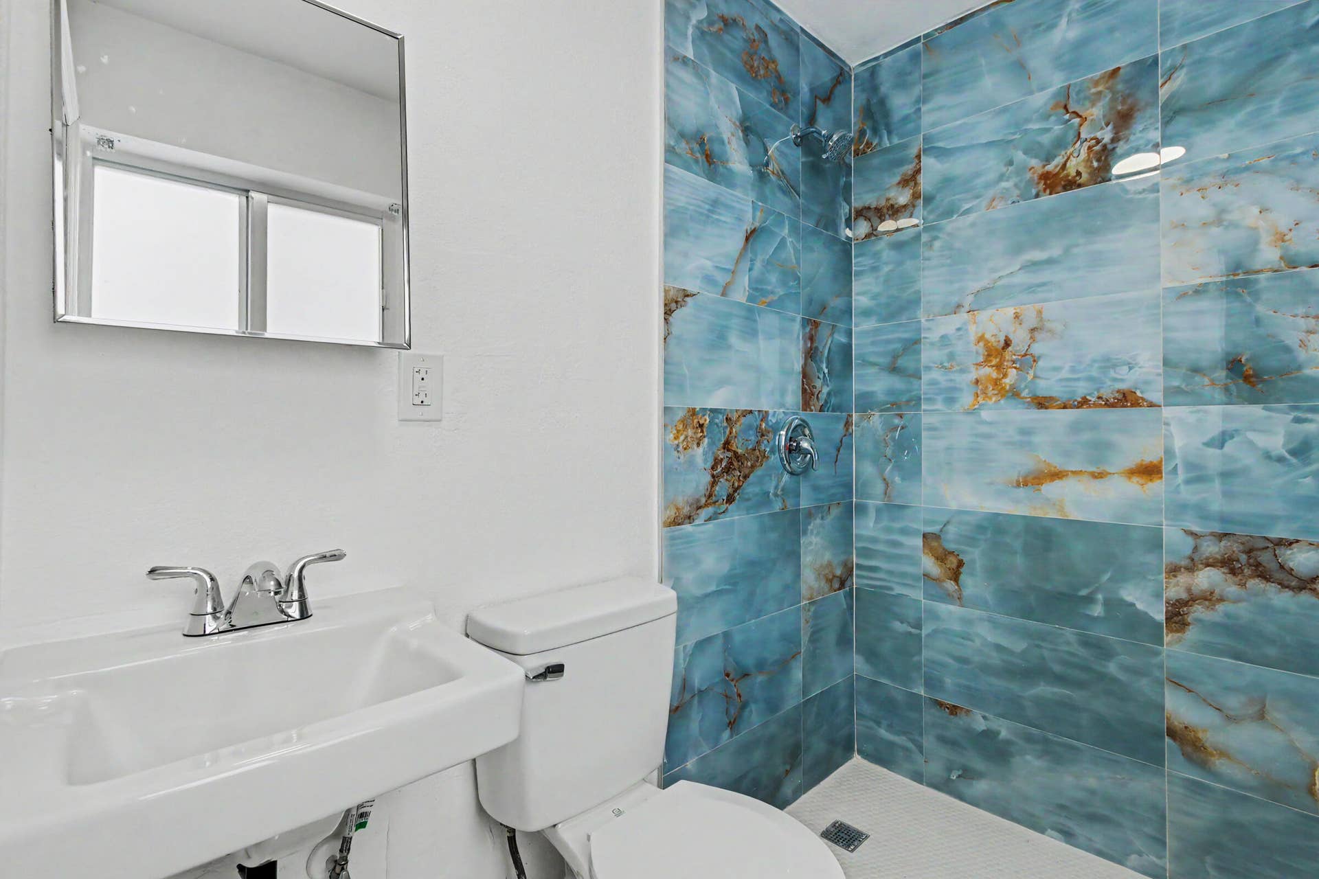 6320 ADAMS Street, Hollywood, FL 33023 6320-26