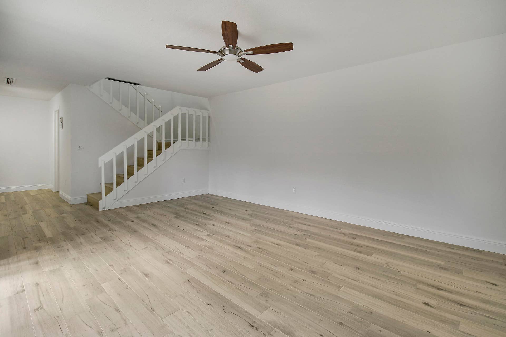 825 Center Street, #30b, Jupiter, FL 33458 House2-6